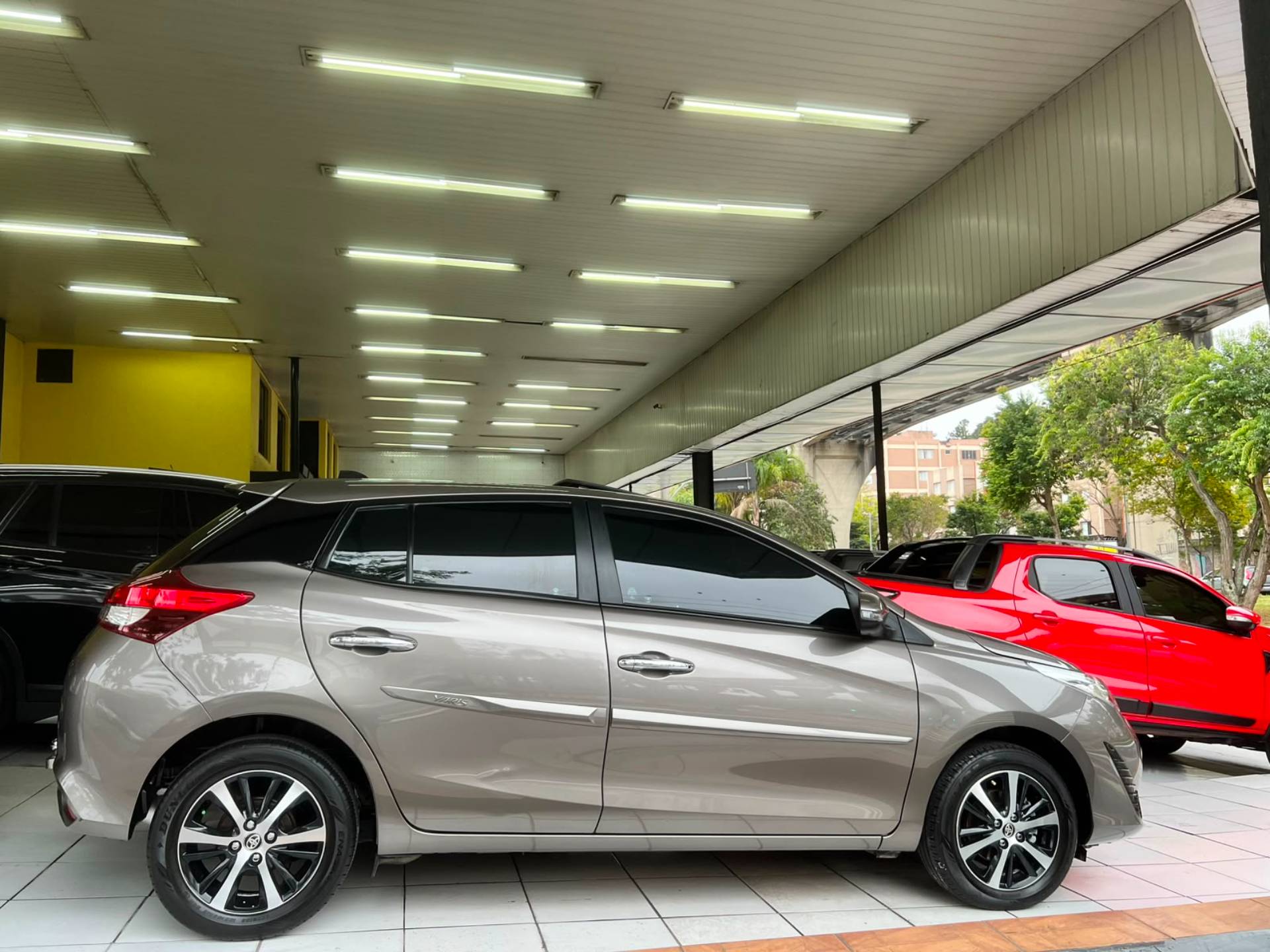 TOYOTA YARIS