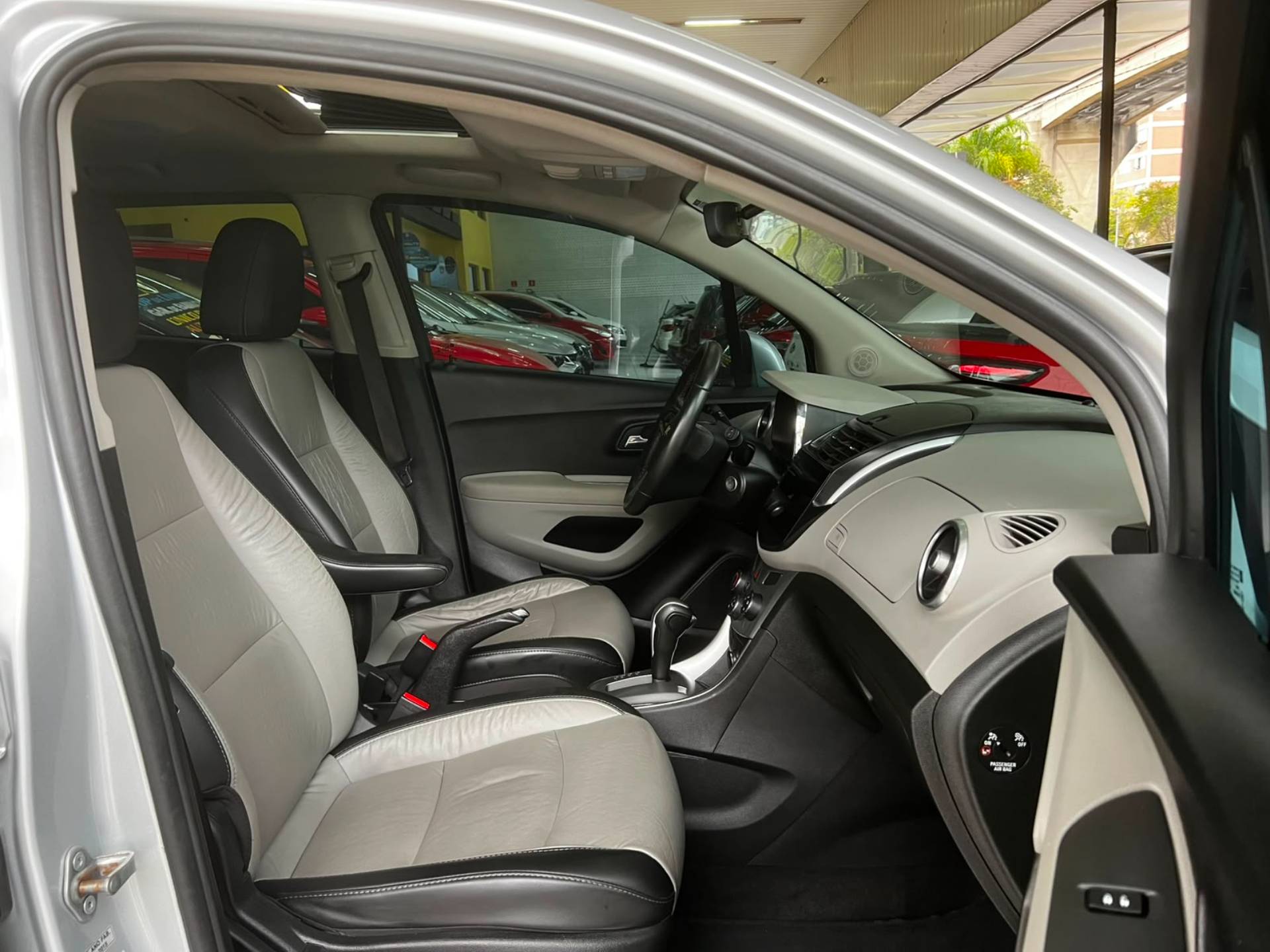 CHEVROLET TRACKER