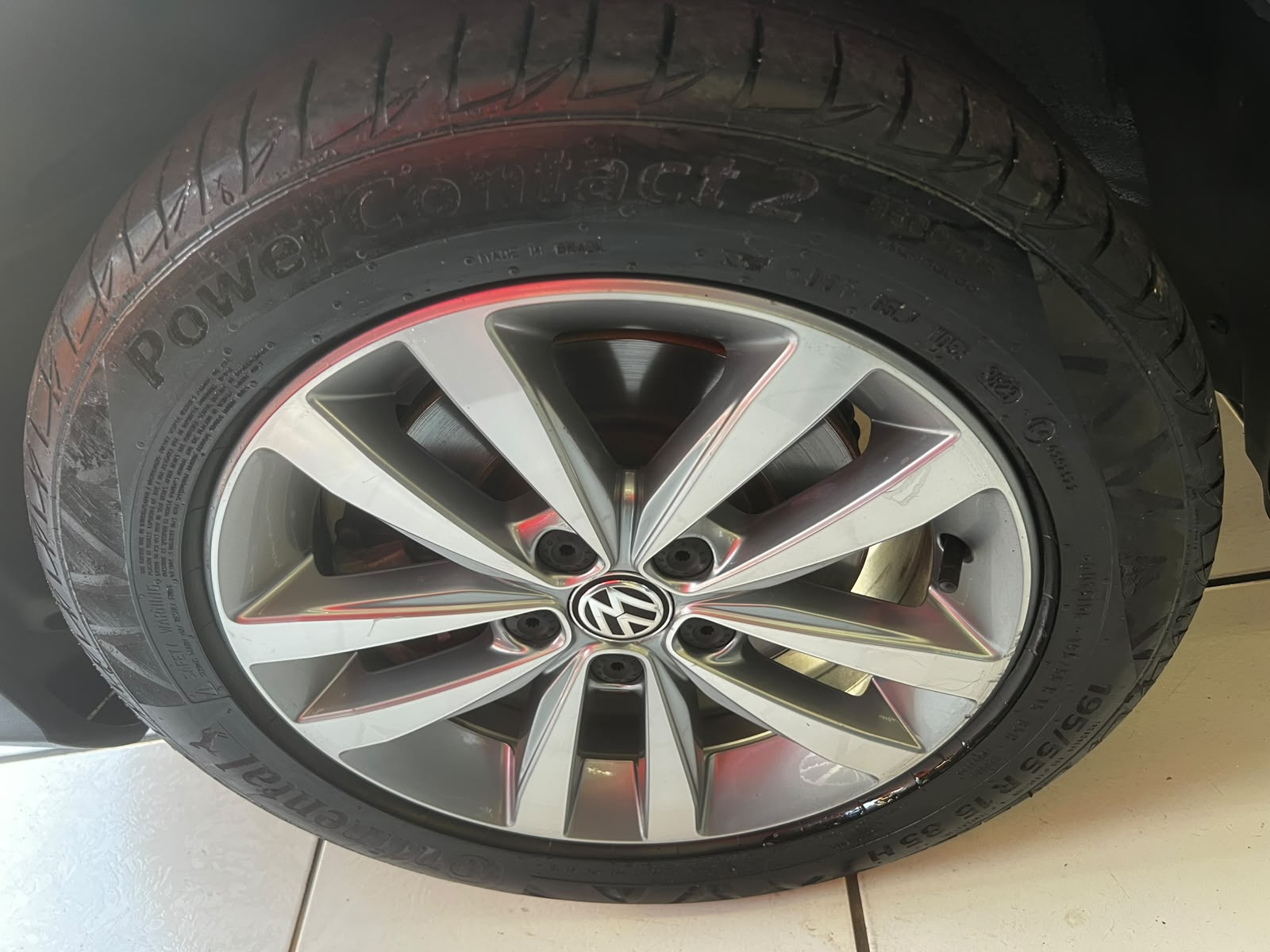 VOLKSWAGEN FOX