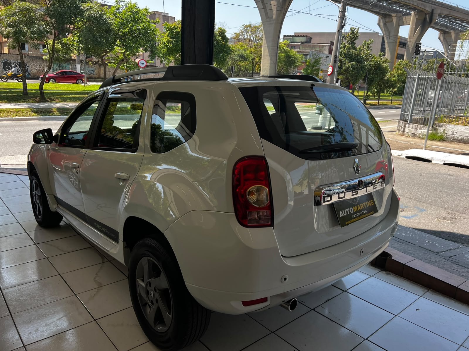 RENAULT DUSTER