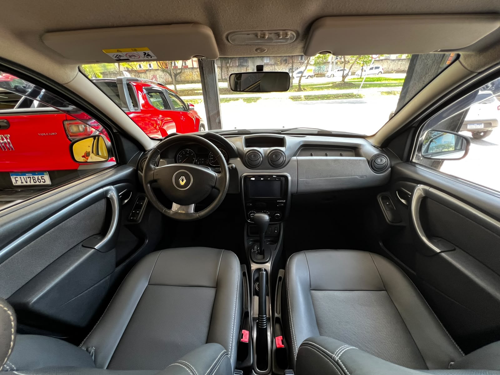 RENAULT DUSTER
