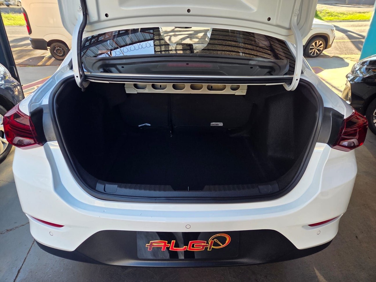 ONIX 1.0 TURBO PLUS LTZ