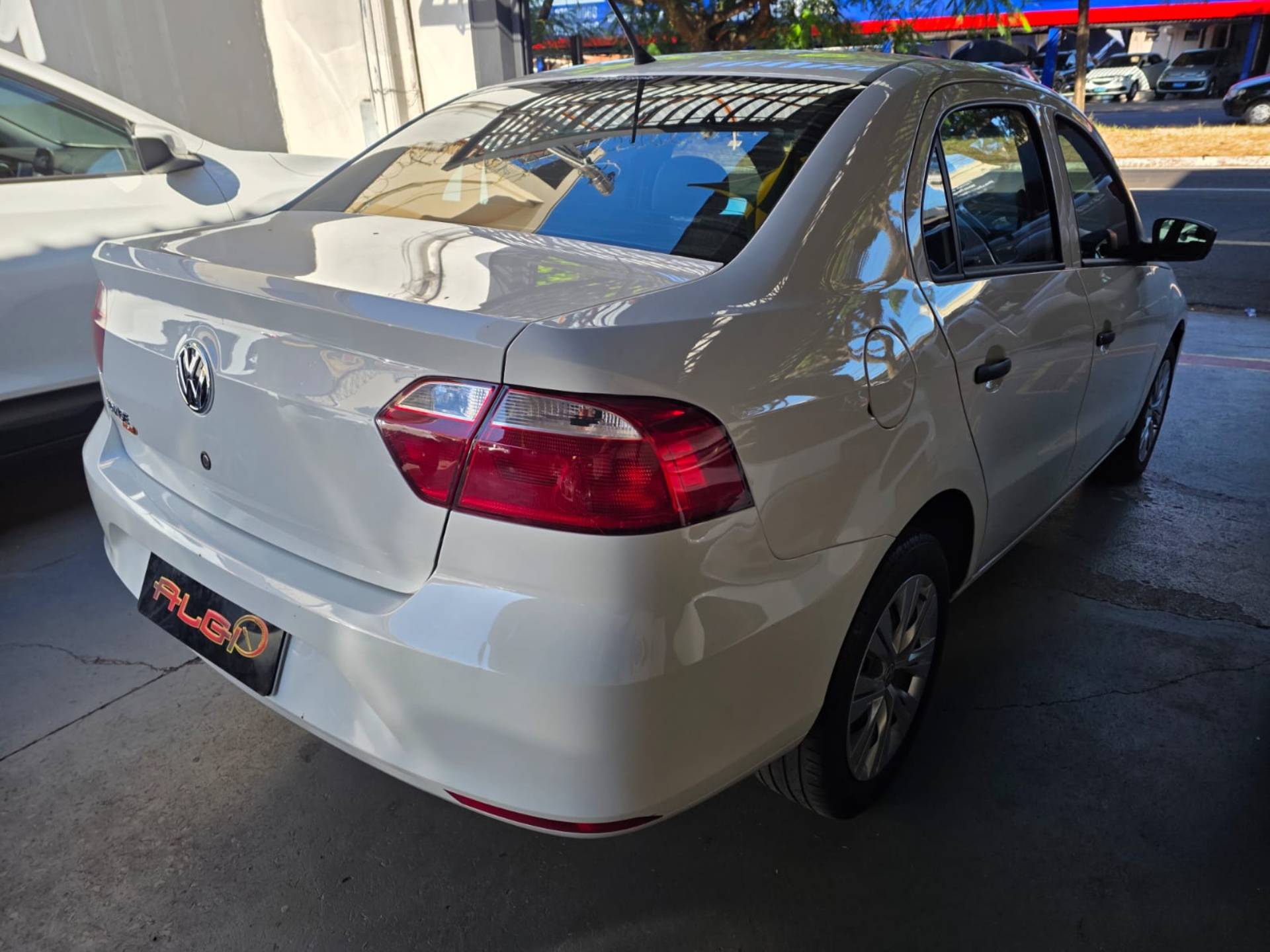 VOLKSWAGEN VOYAGE
