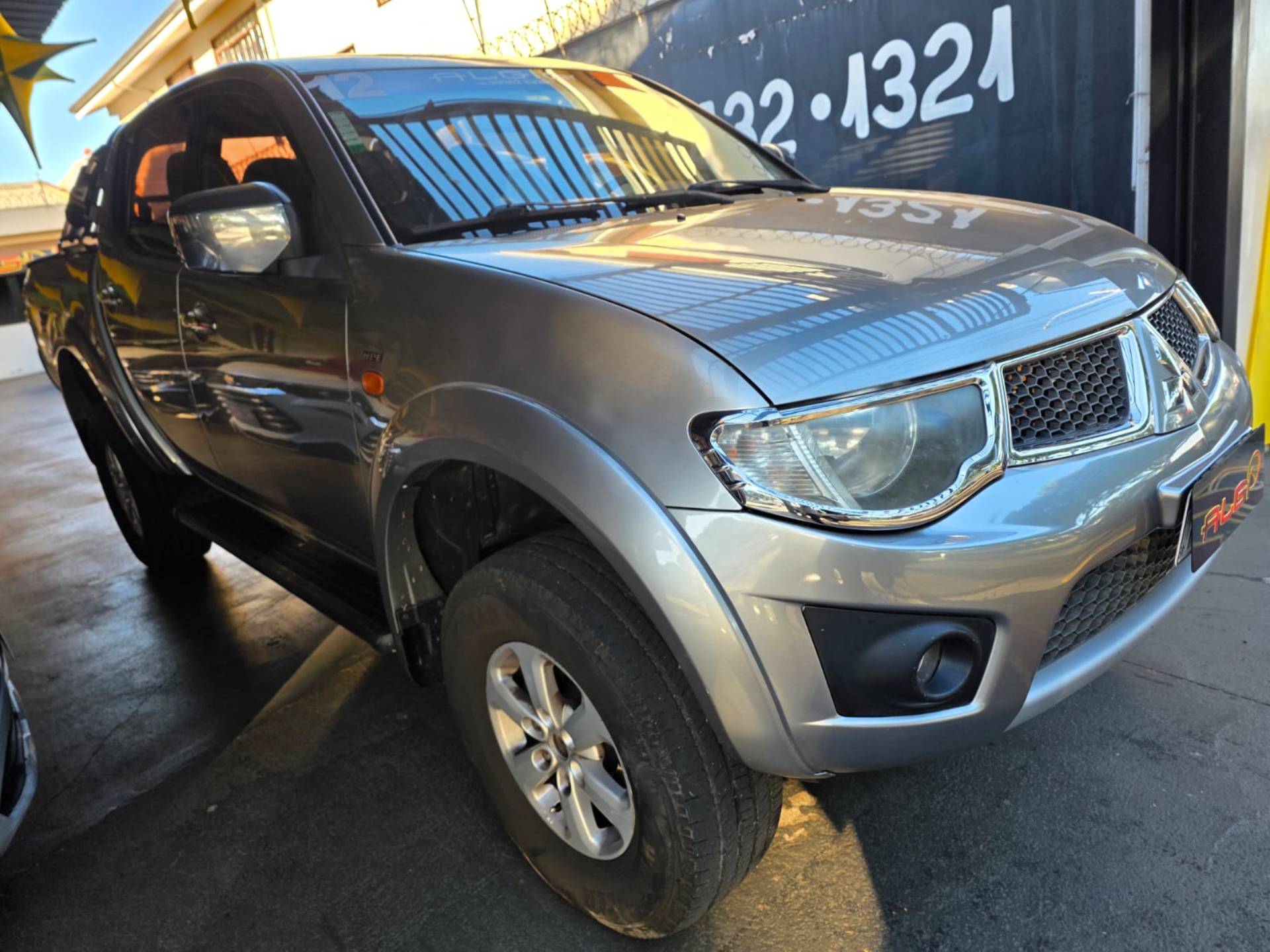 MITSUBISHI L200 TRITON