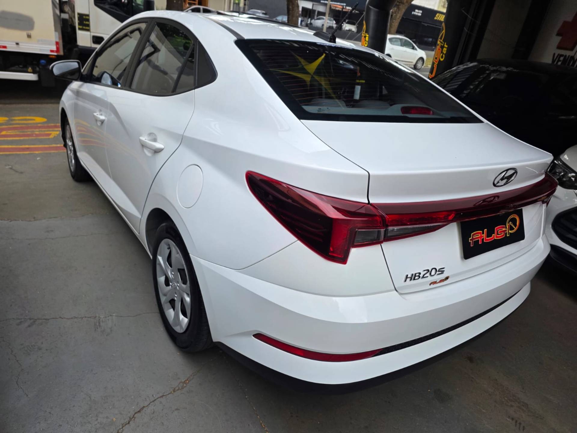 HYUNDAI HB20S