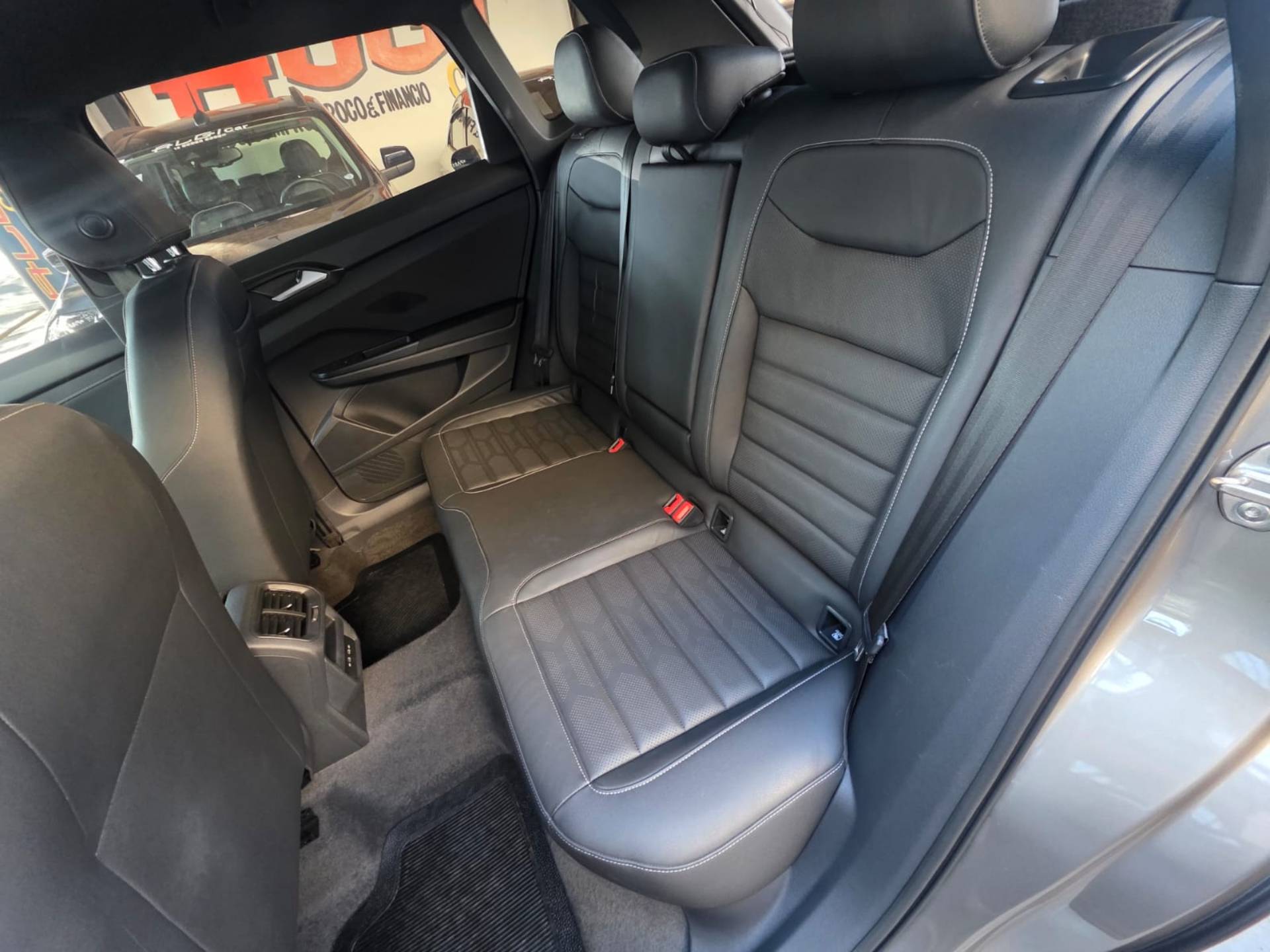VOLKSWAGEN TAOS
