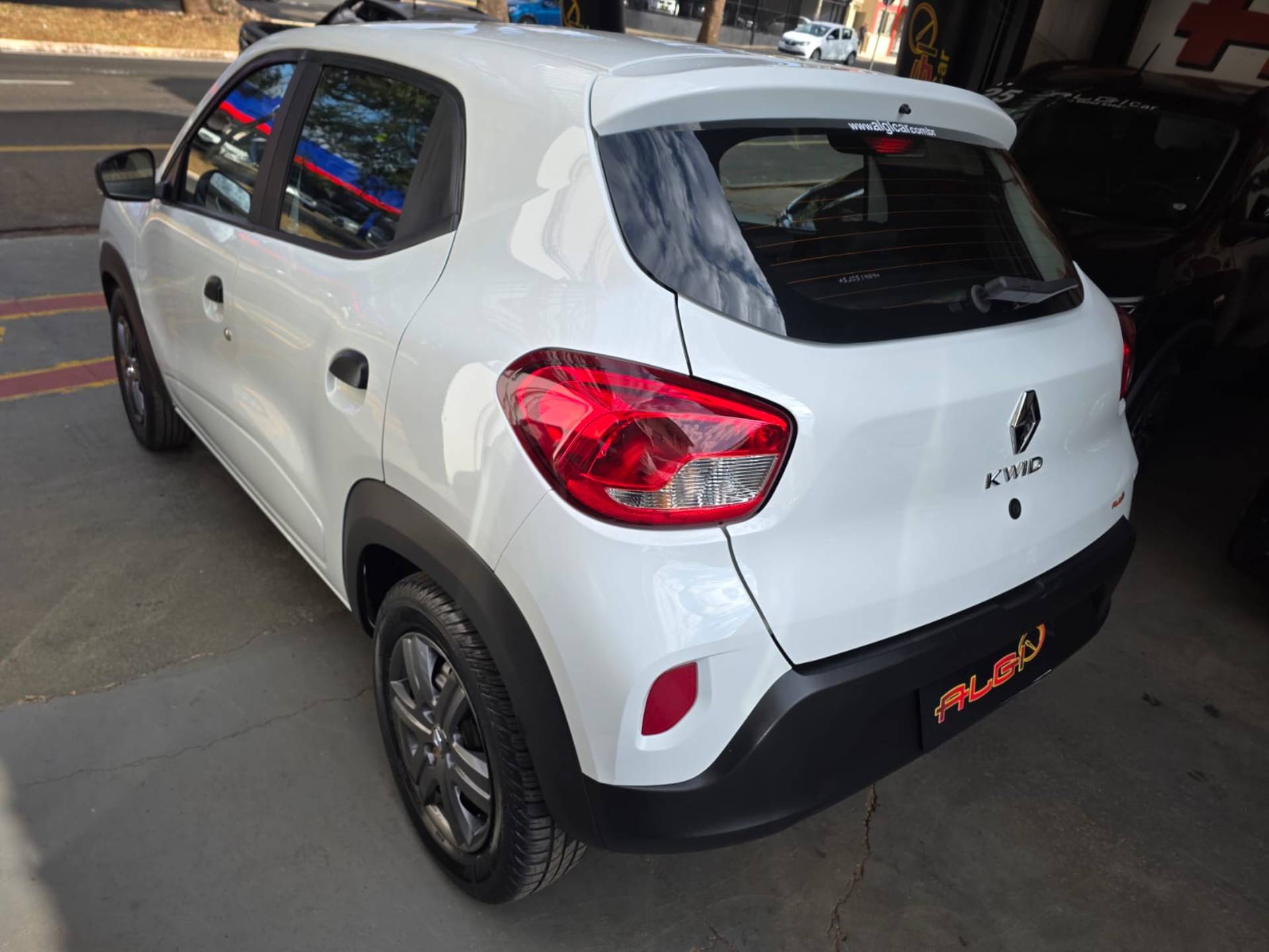 RENAULT KWID