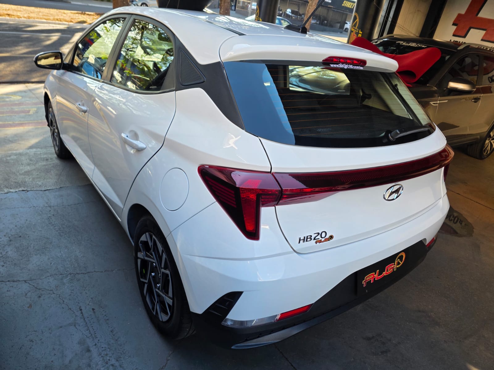 HYUNDAI HB20