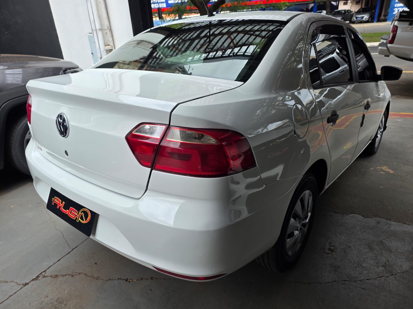 VOLKSWAGEN VOYAGE