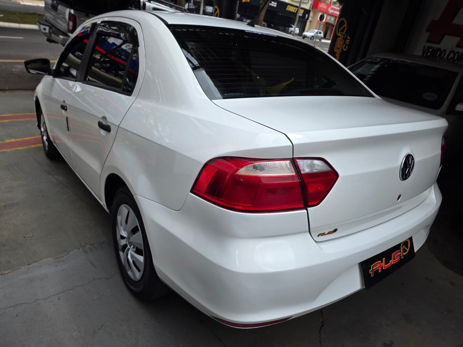 VOLKSWAGEN VOYAGE