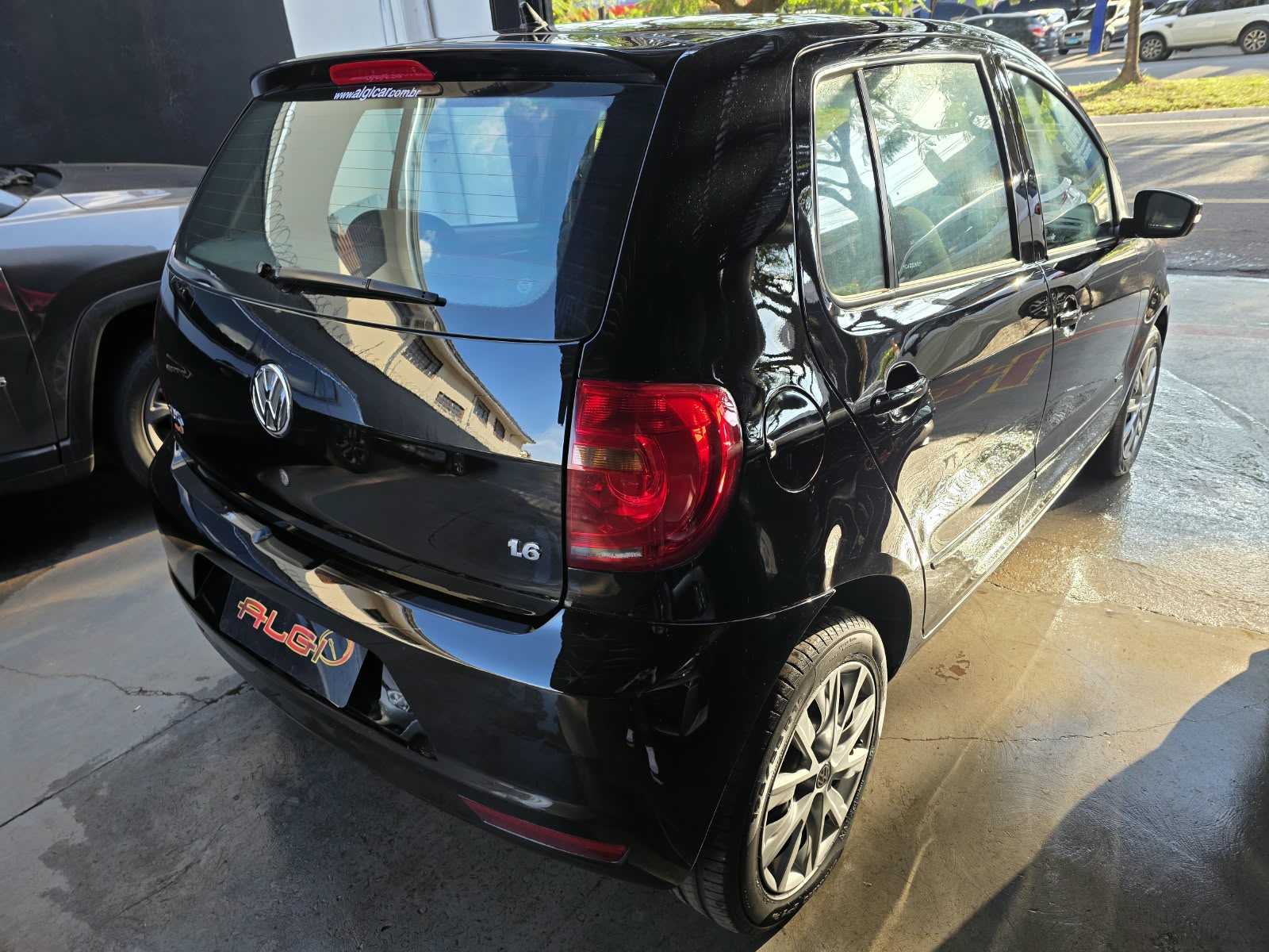 VOLKSWAGEN FOX