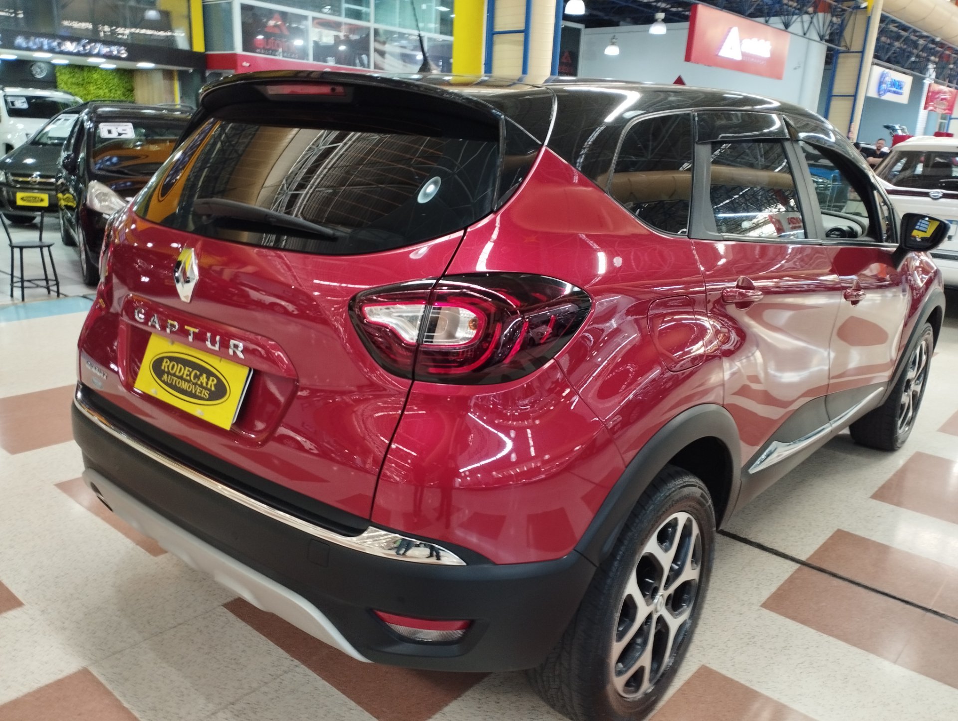 RENAULT CAPTUR