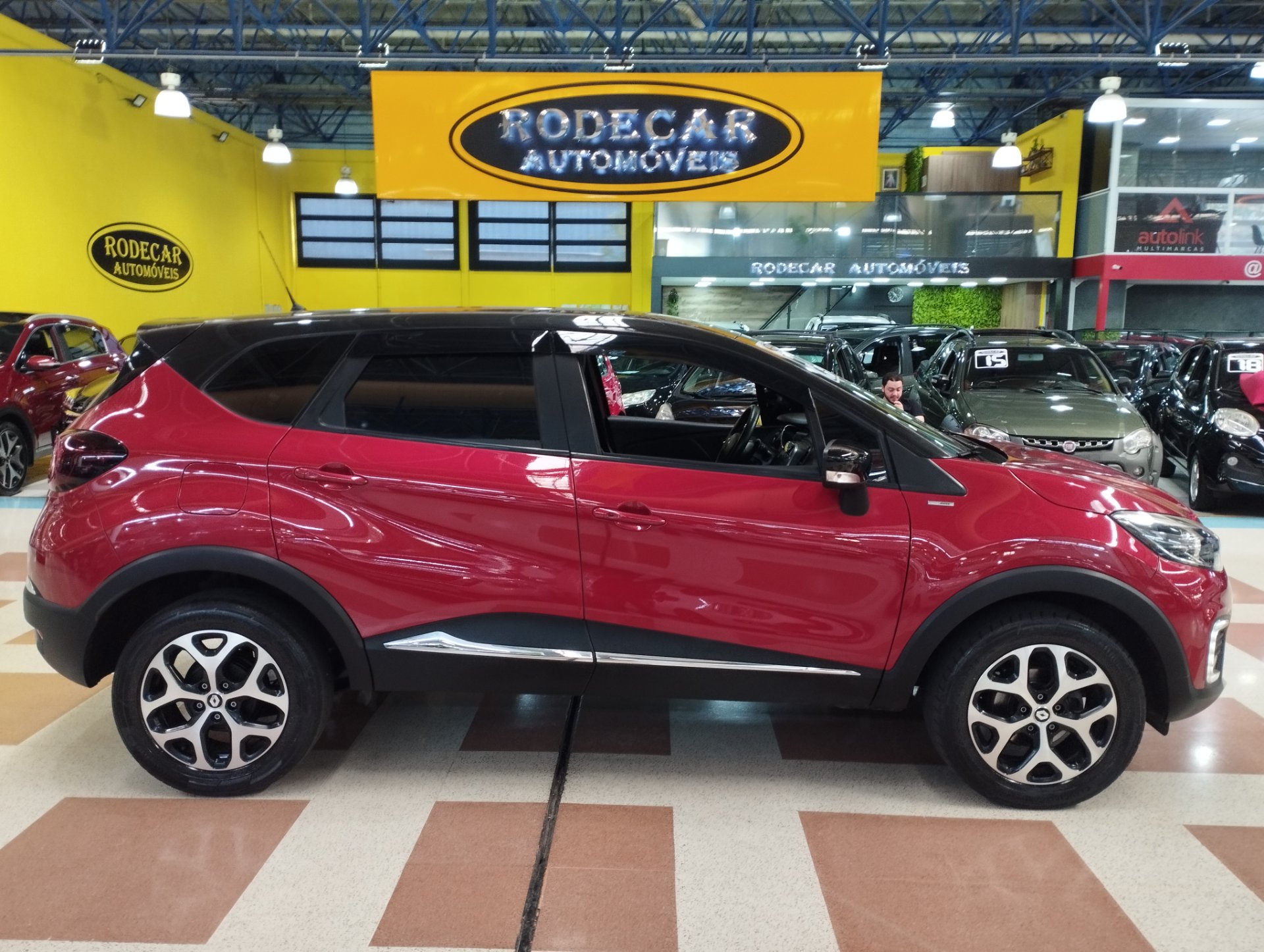 RENAULT CAPTUR