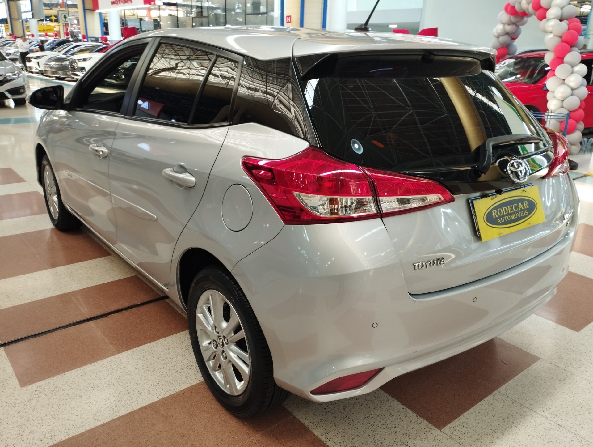 TOYOTA YARIS
