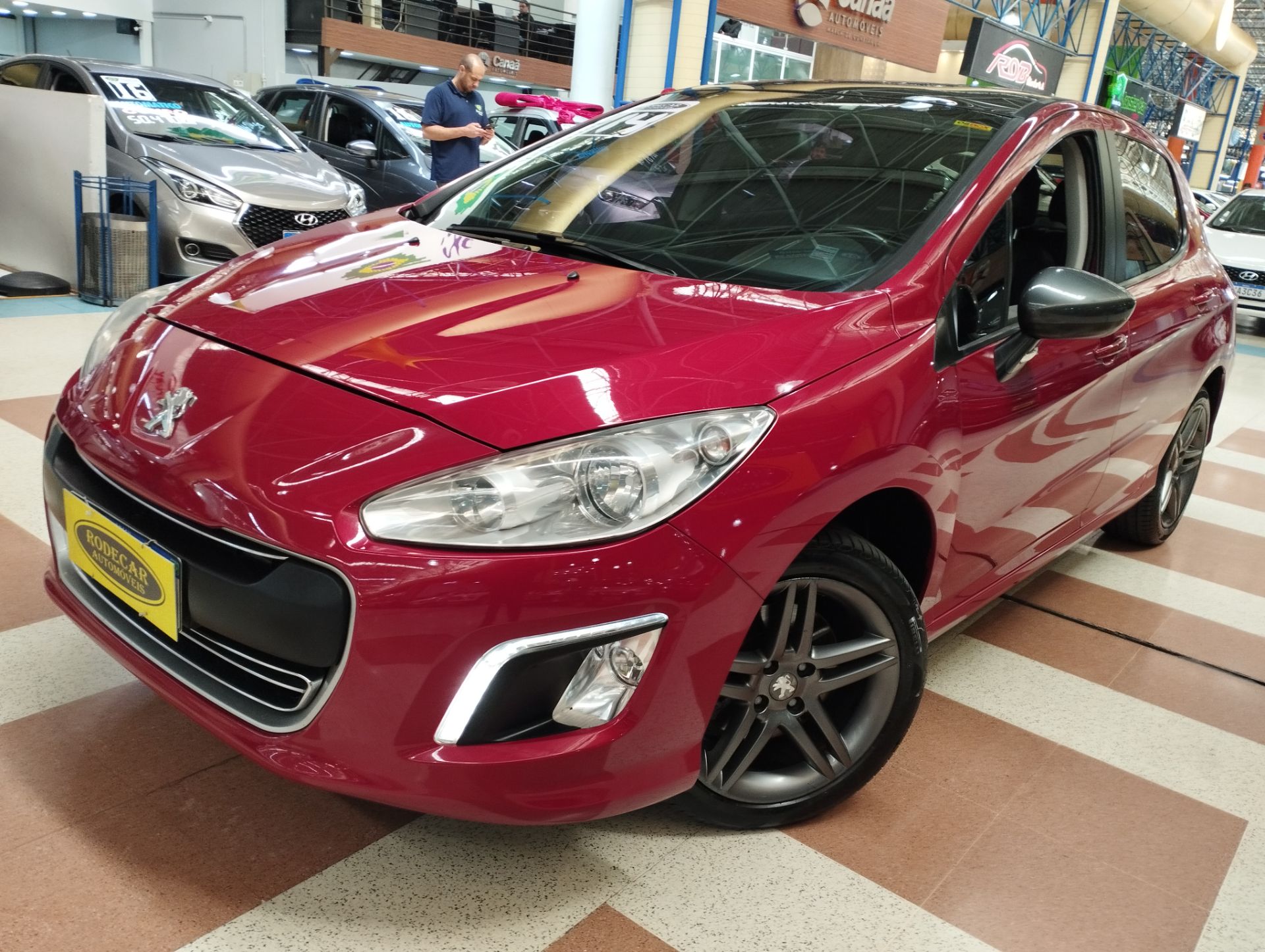 PEUGEOT 308