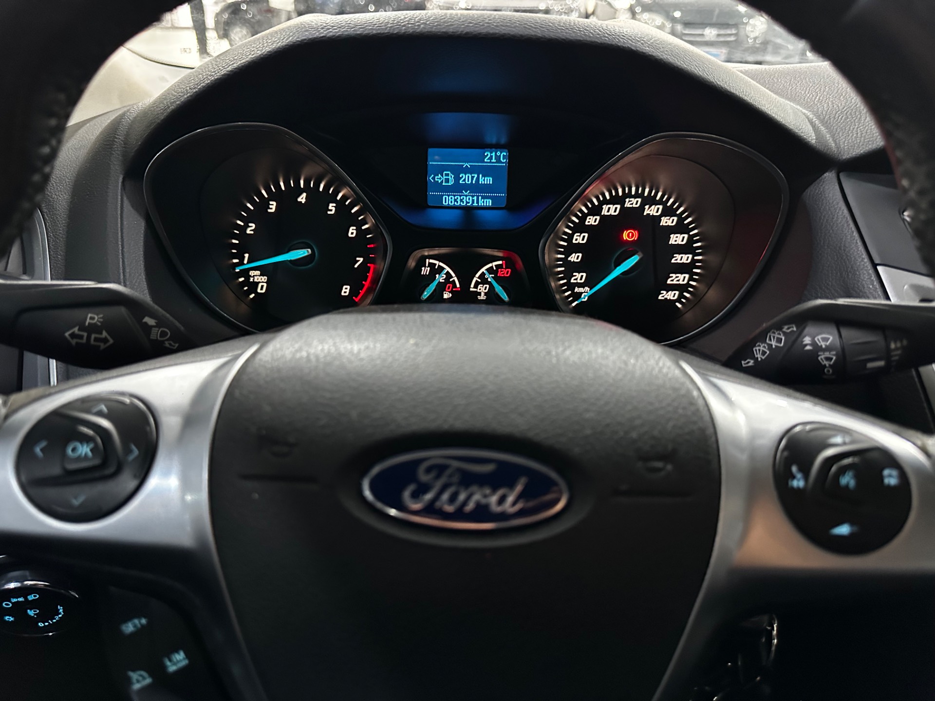 FORD FOCUS