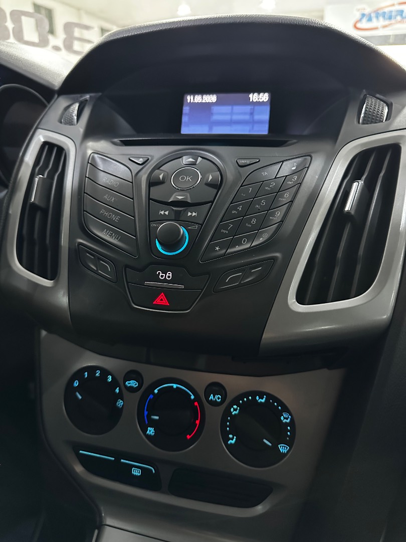 FORD FOCUS