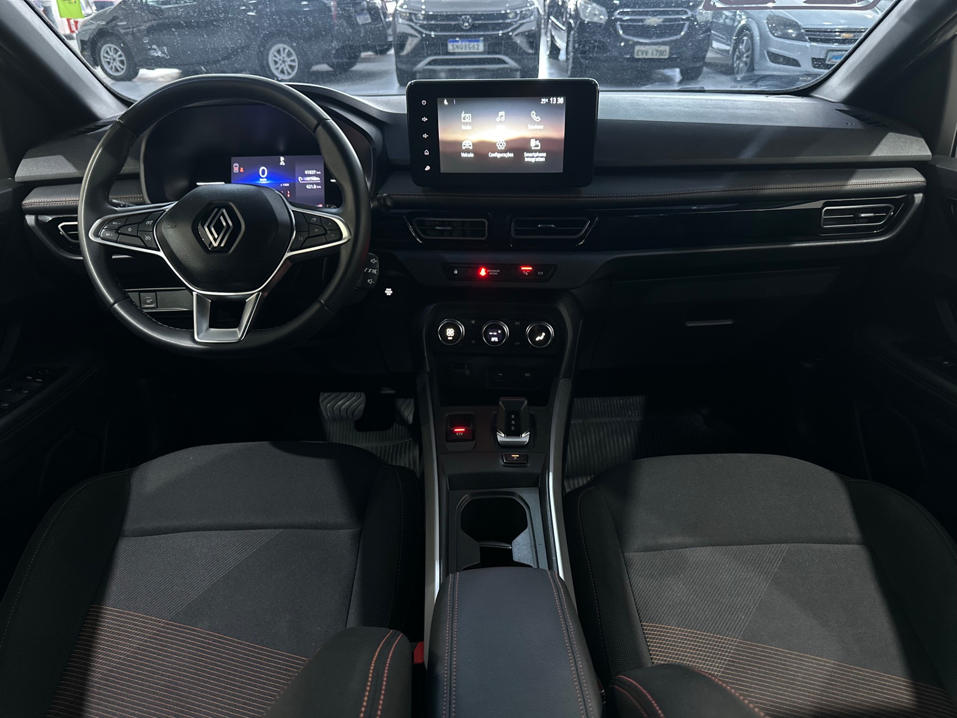 RENAULT JUVAQUATRE