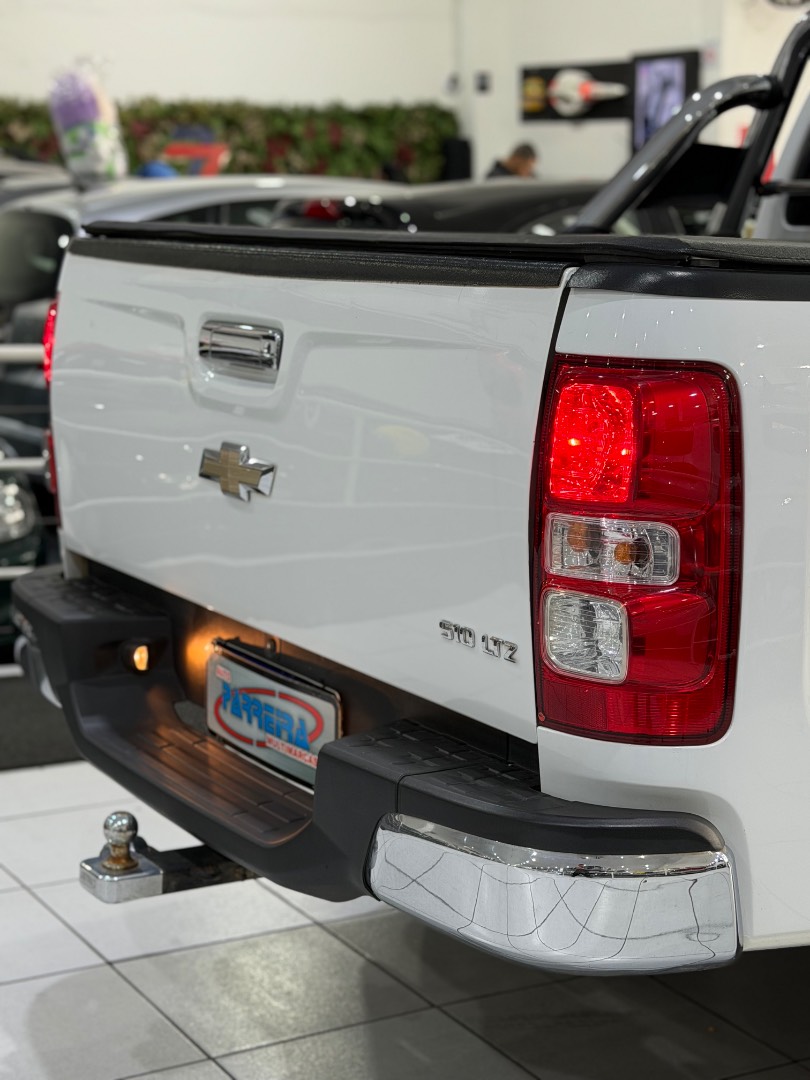 CHEVROLET S10
