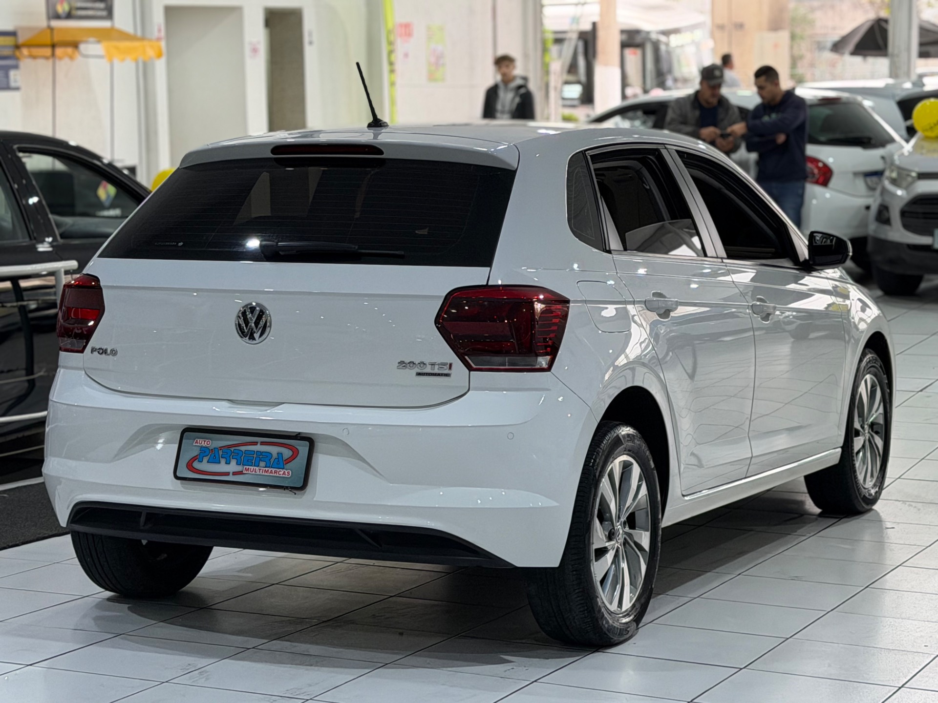 VOLKSWAGEN POLO
