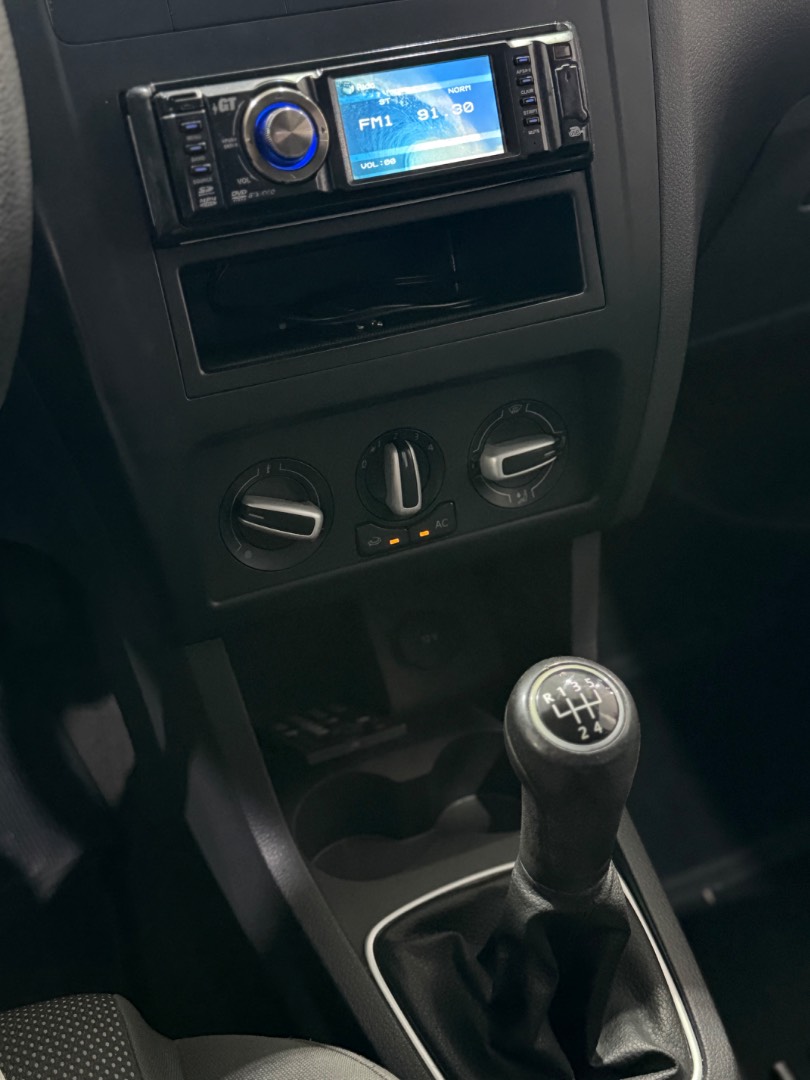 VOLKSWAGEN FOX