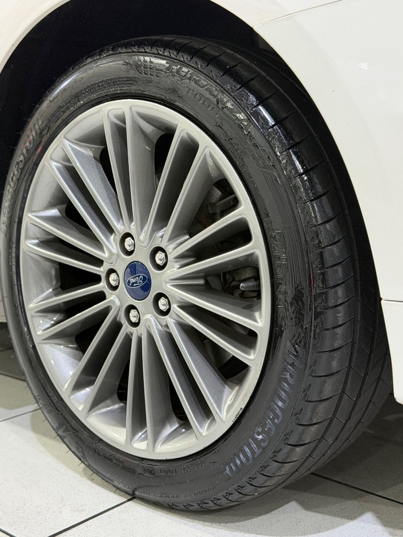 FORD FUSION