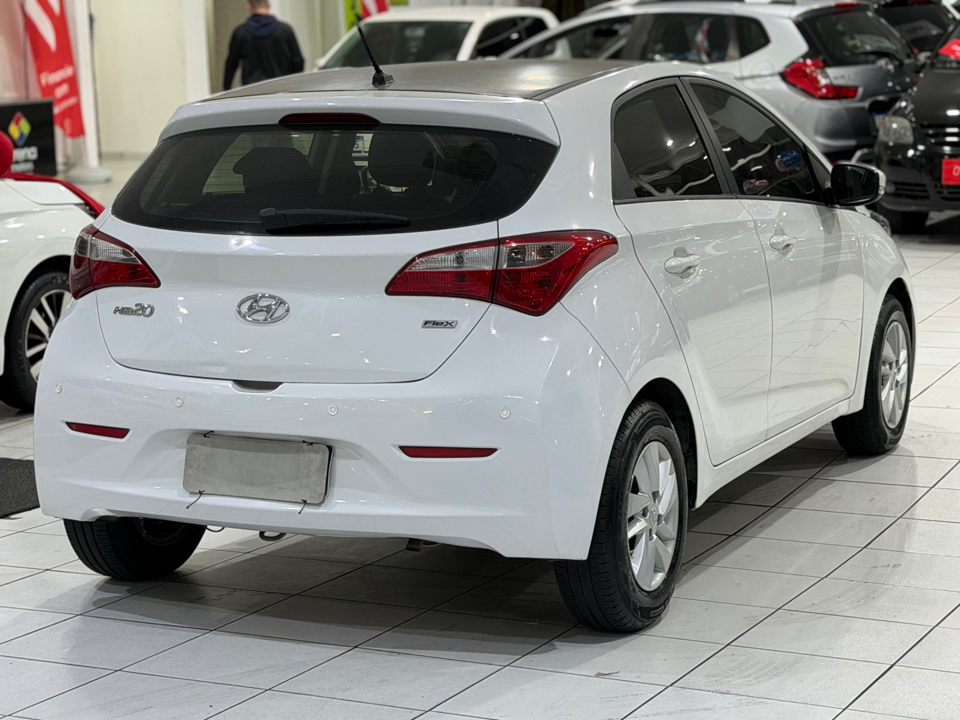 HYUNDAI HB20