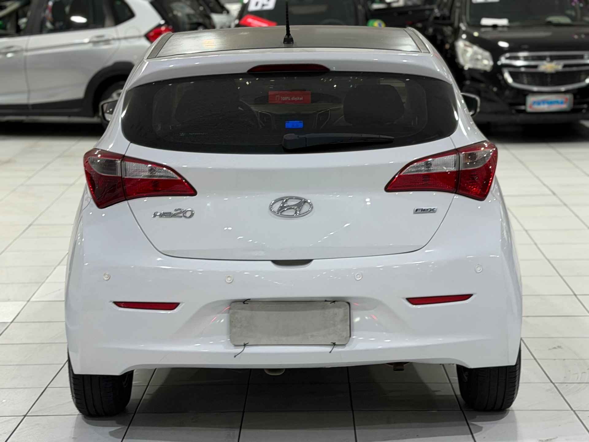 HYUNDAI HB20
