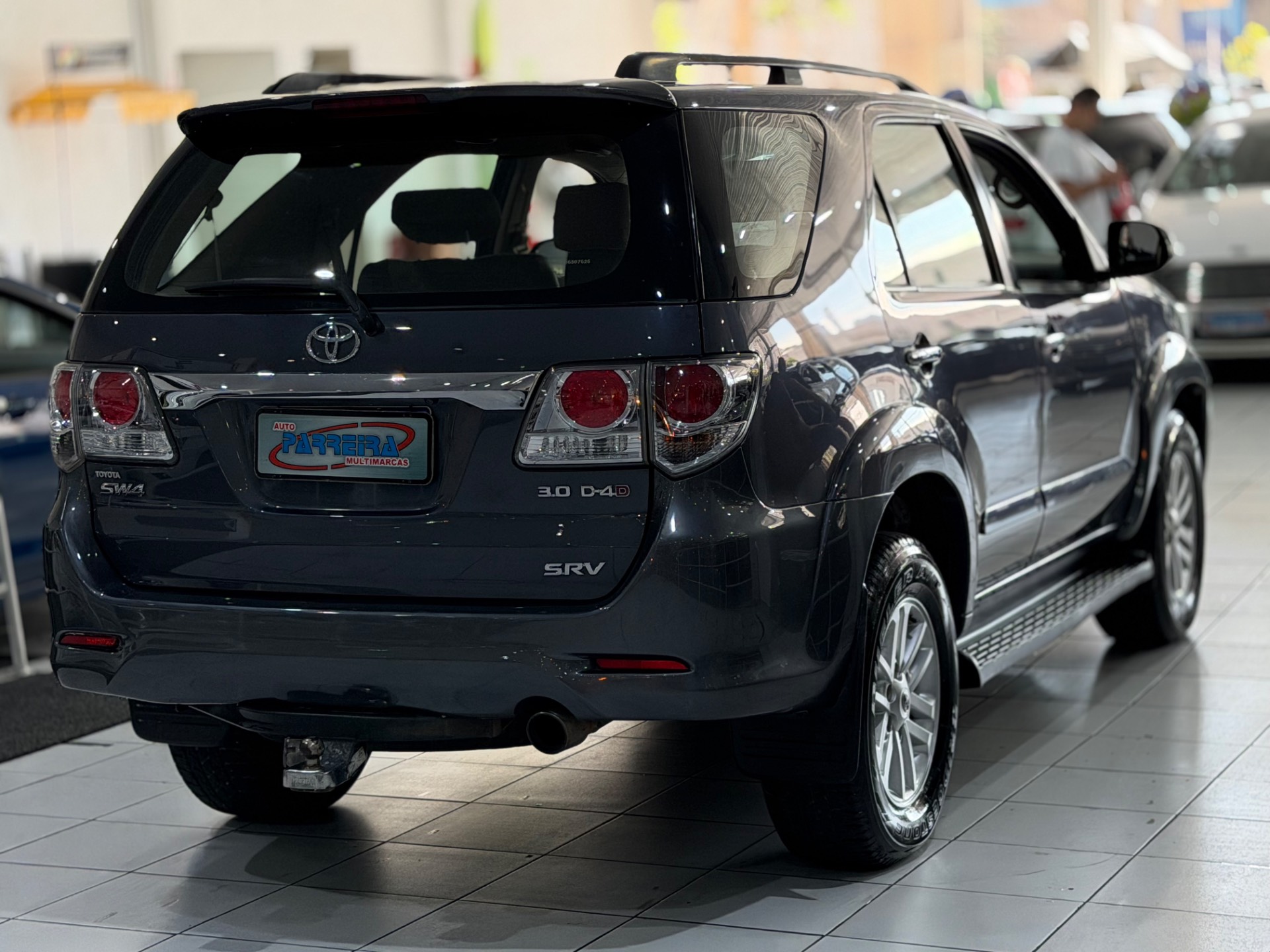 TOYOTA HILUX SW4