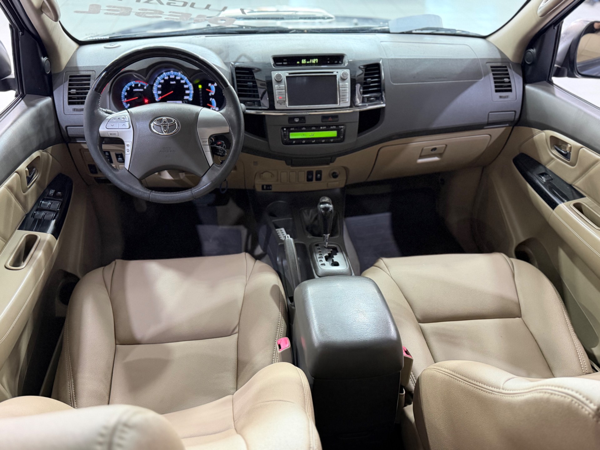 TOYOTA HILUX SW4