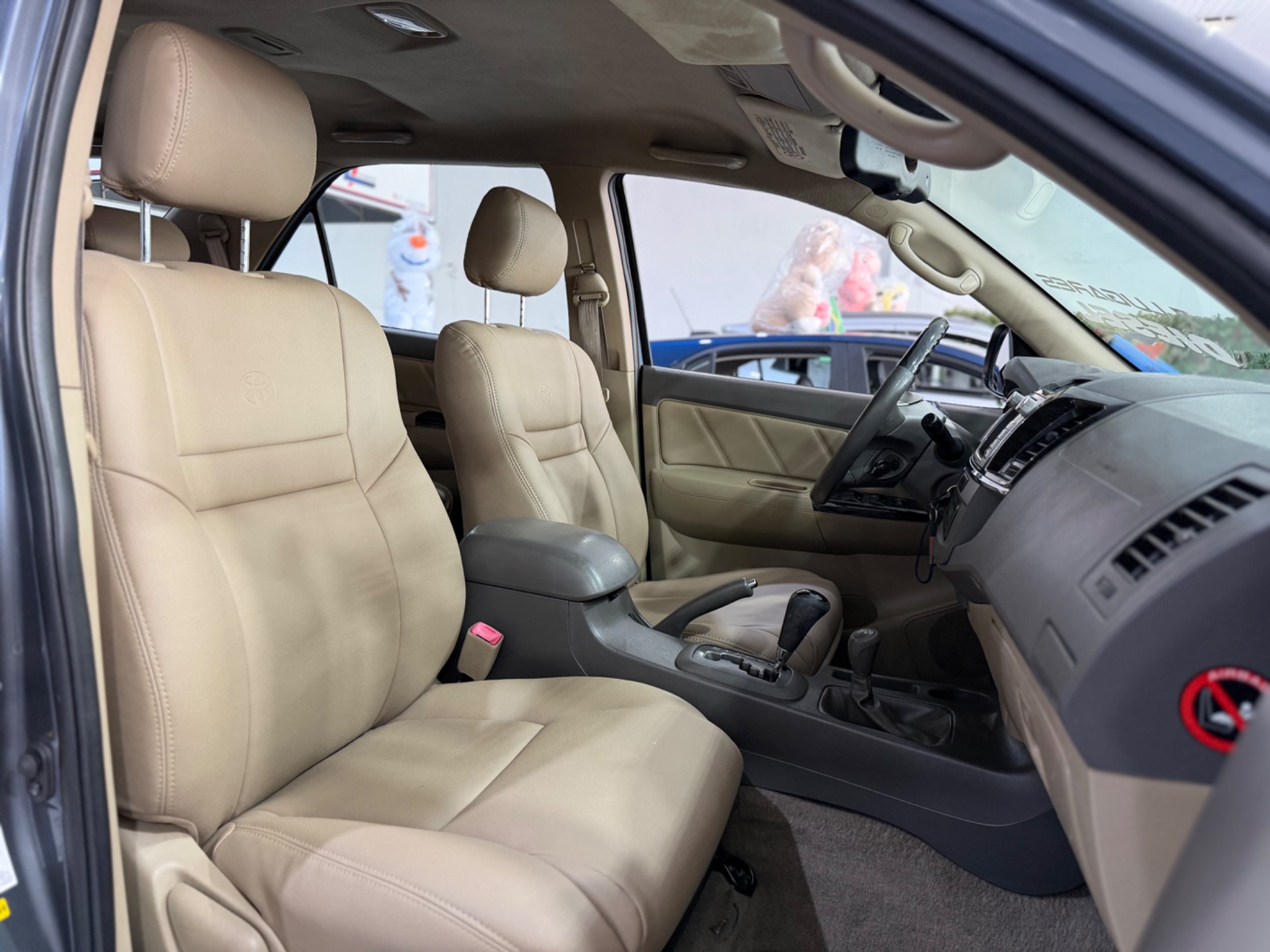 TOYOTA HILUX SW4