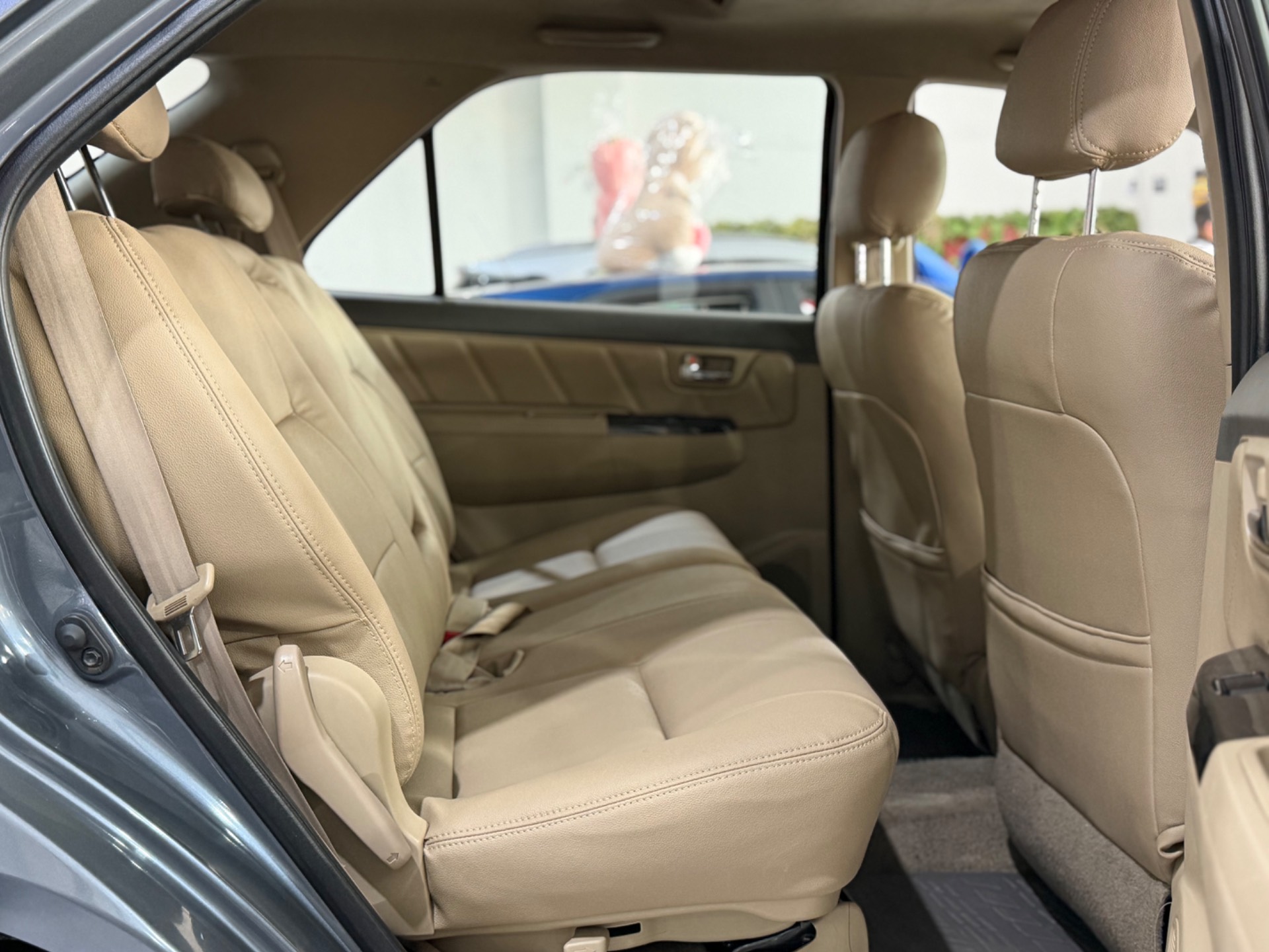 TOYOTA HILUX SW4