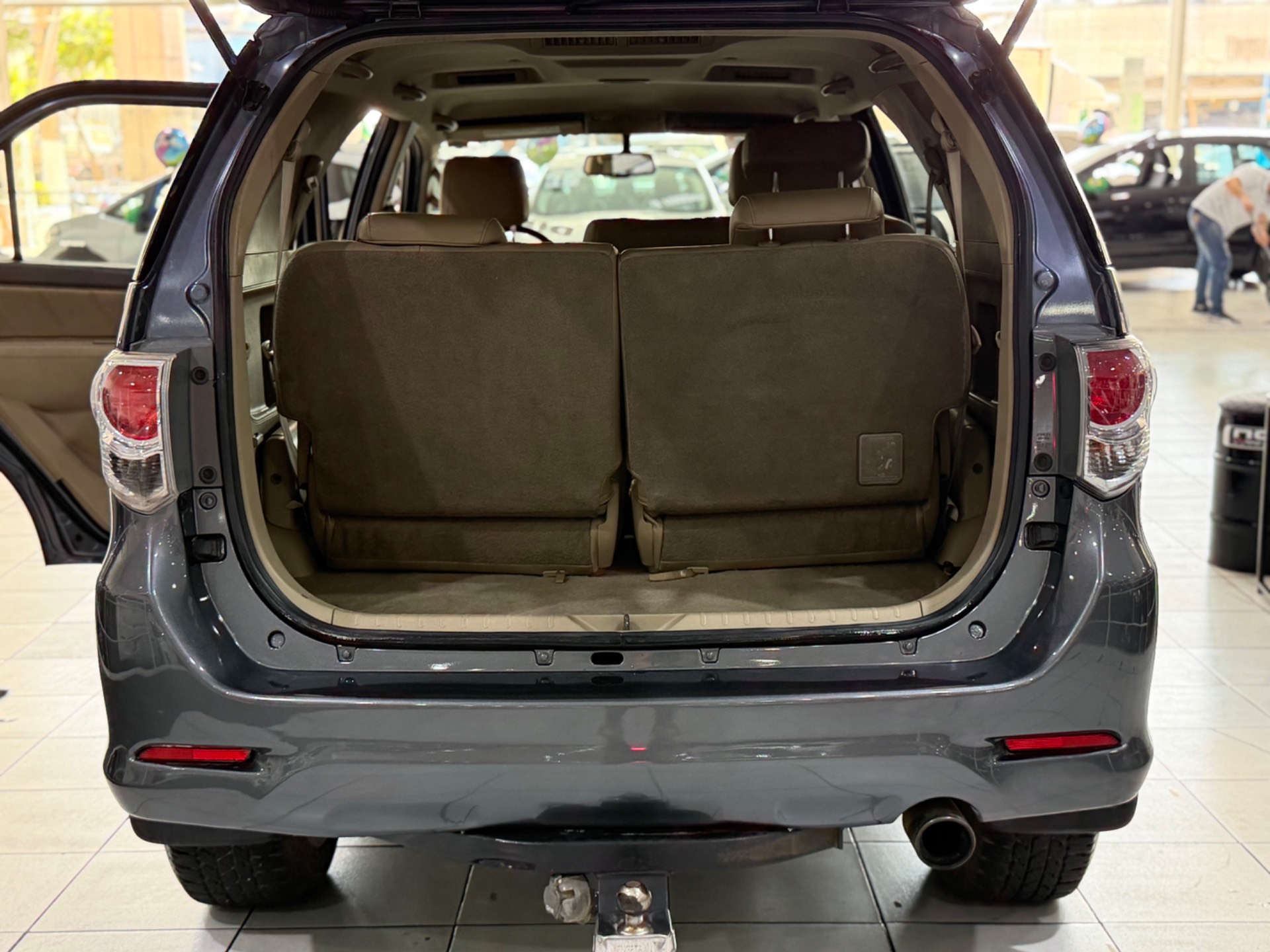 TOYOTA HILUX SW4