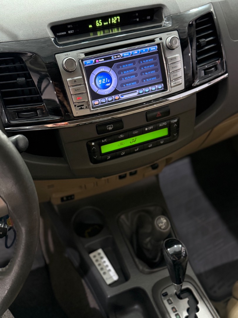 TOYOTA HILUX SW4