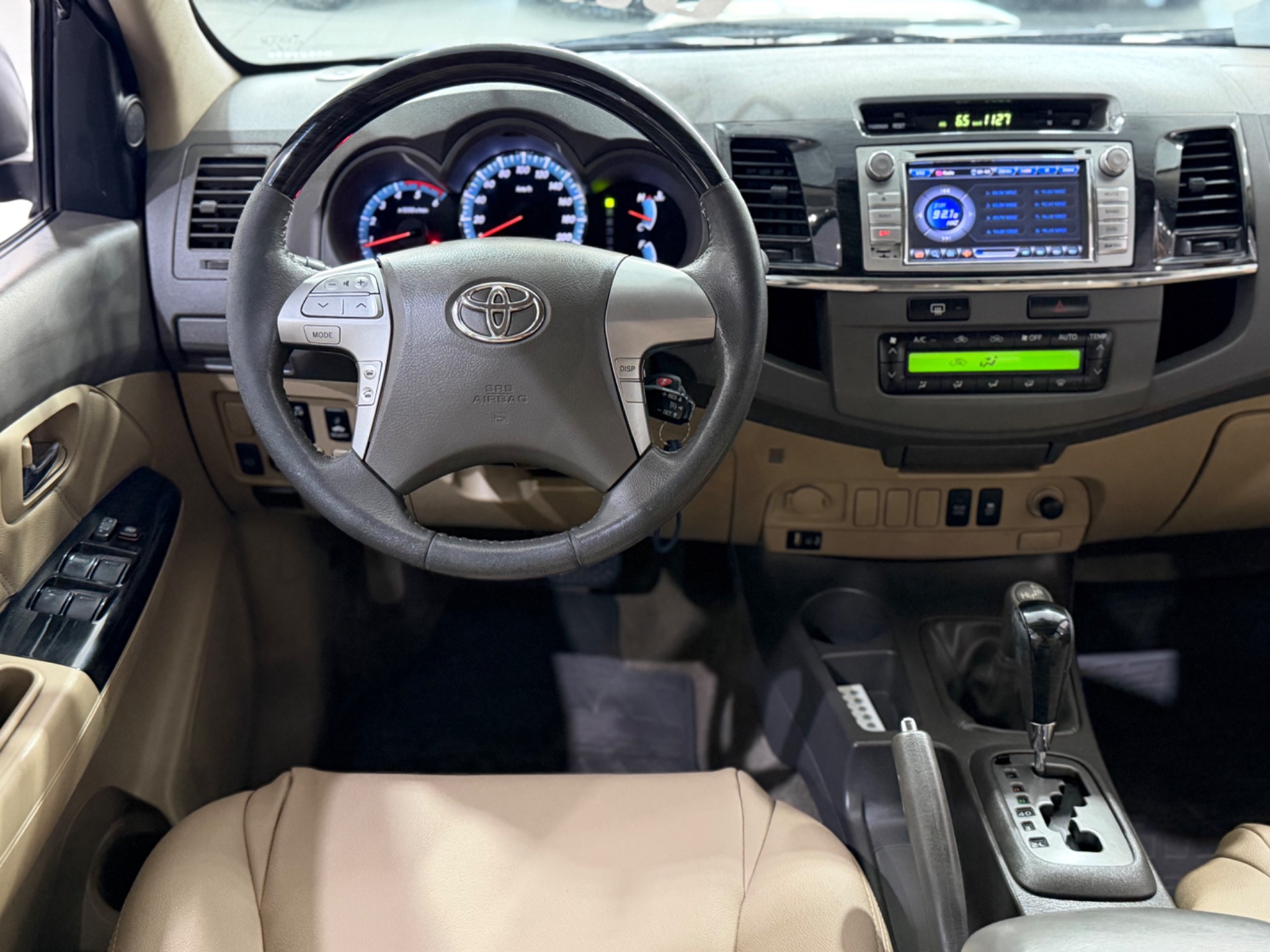 TOYOTA HILUX SW4