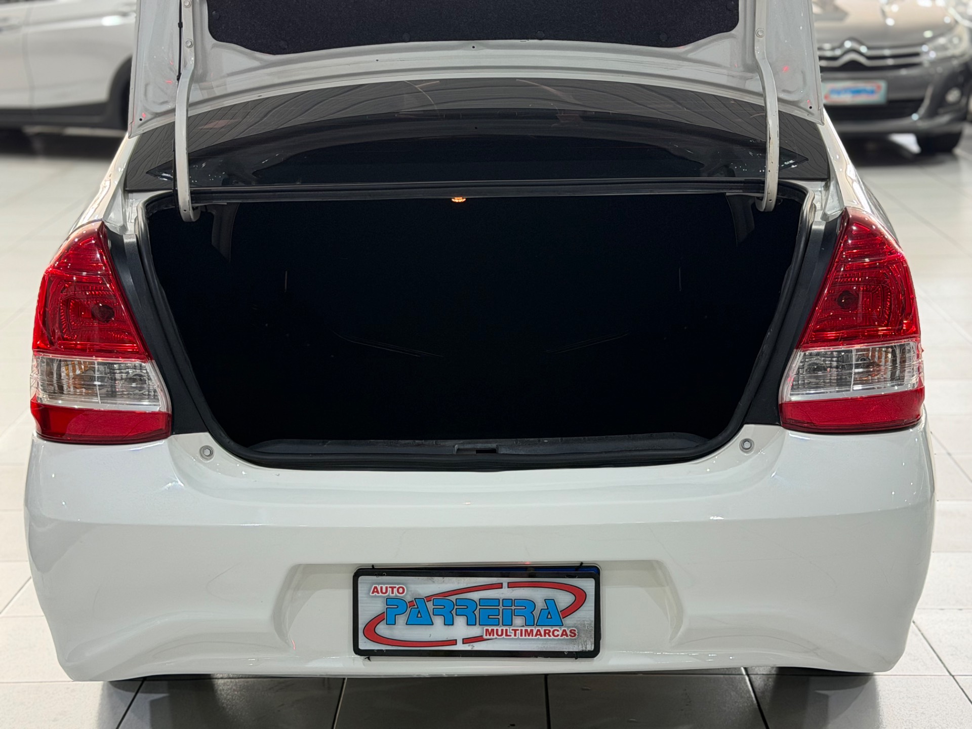 TOYOTA ETIOS