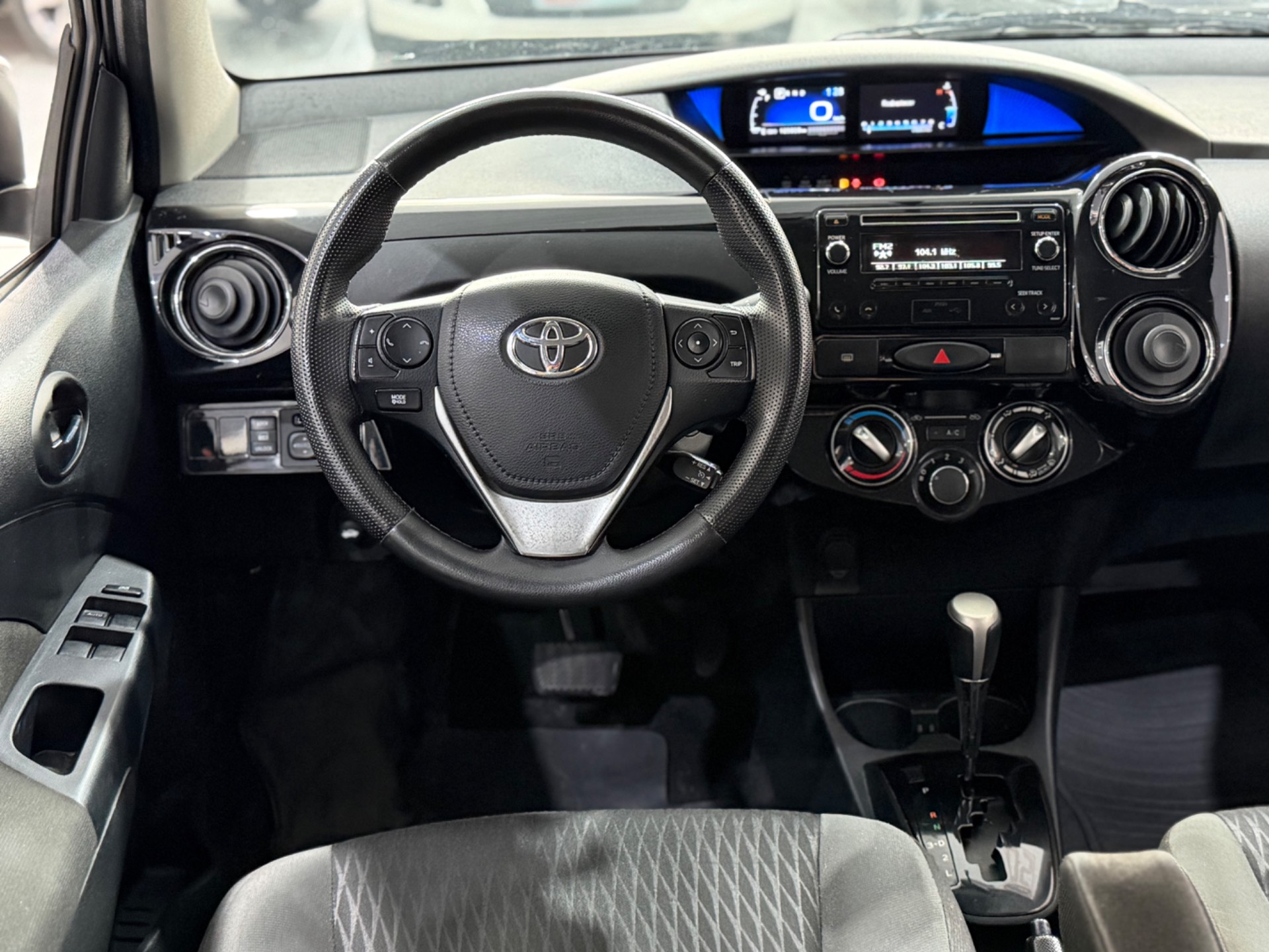 TOYOTA ETIOS