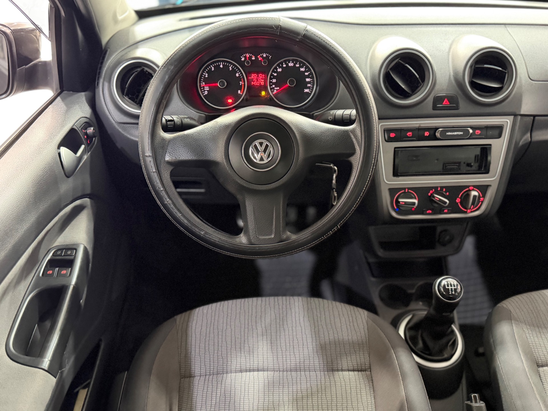 VOLKSWAGEN VOYAGE
