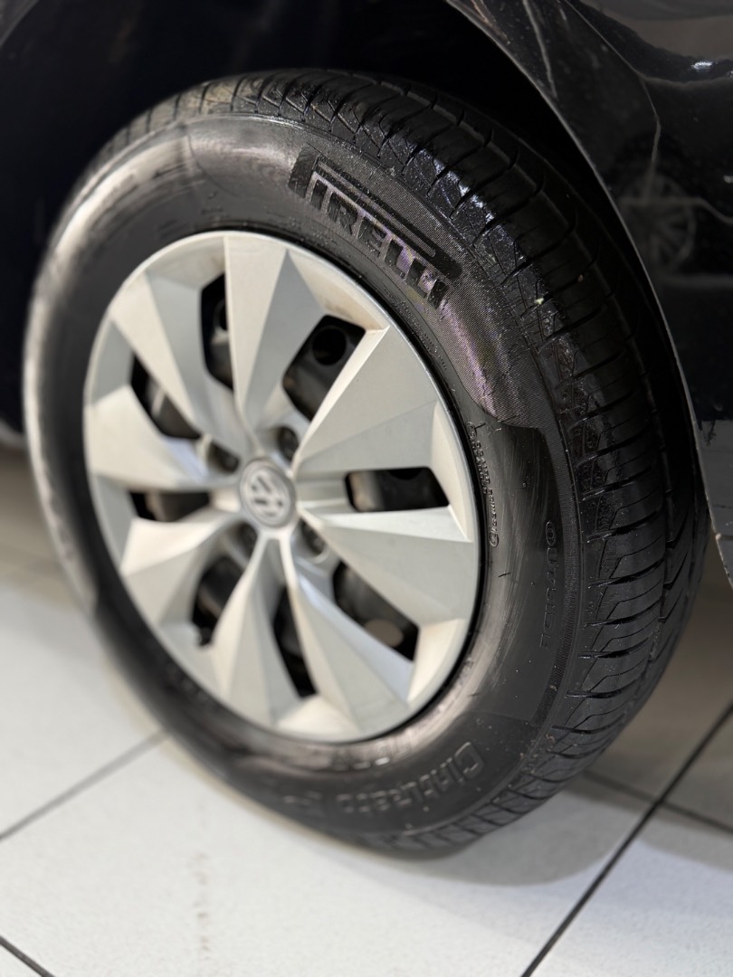 VOLKSWAGEN VOYAGE