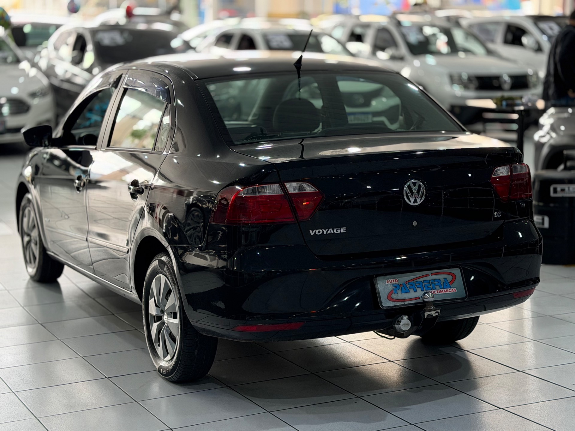 VOLKSWAGEN VOYAGE