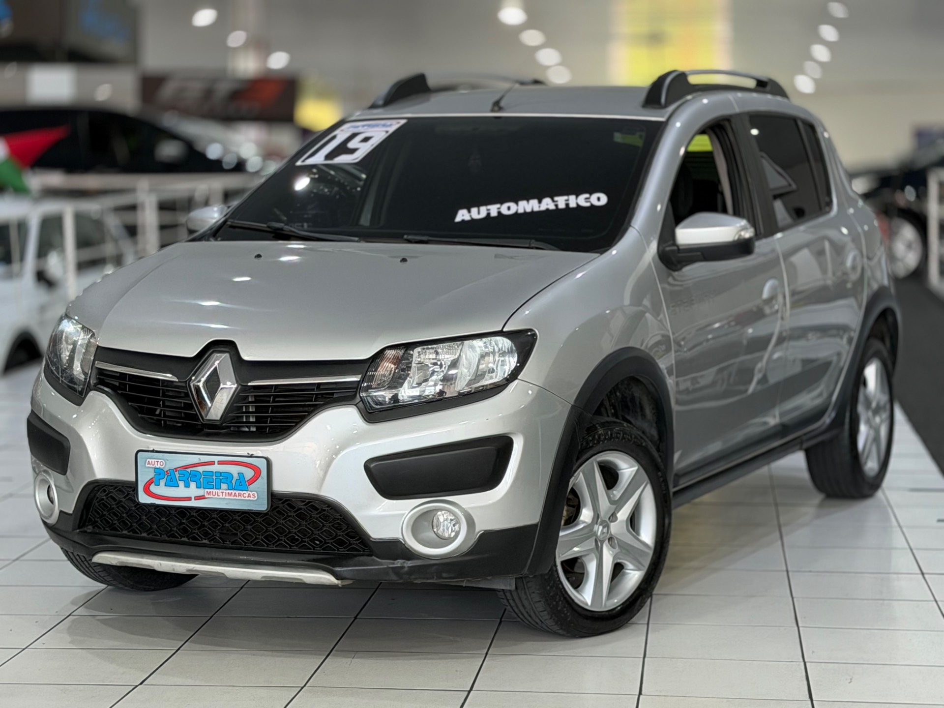 RENAULT SANDERO