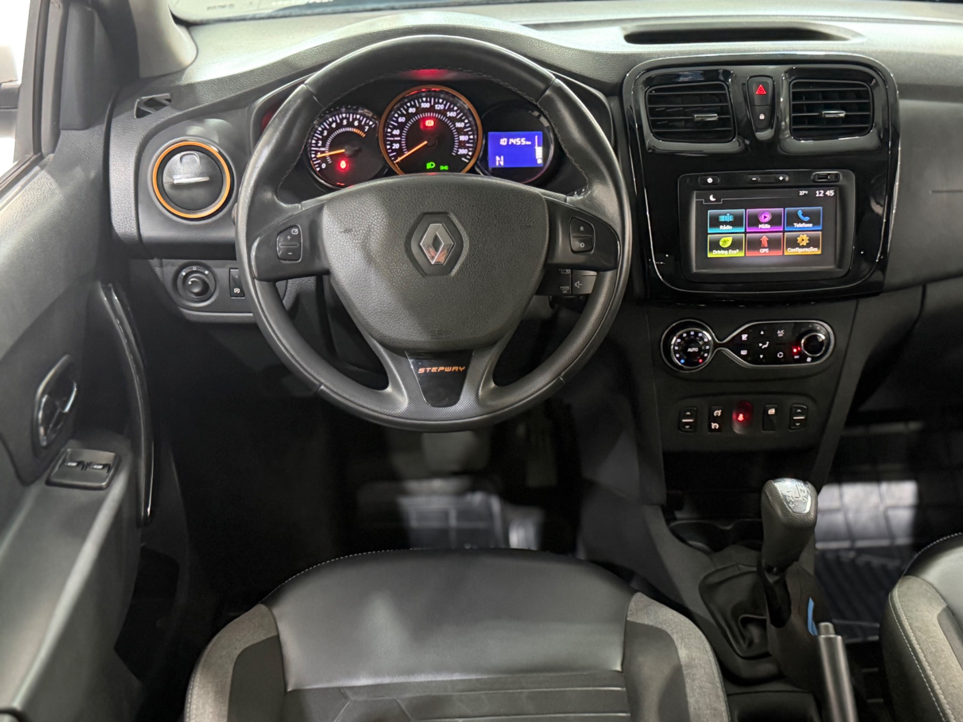 RENAULT SANDERO