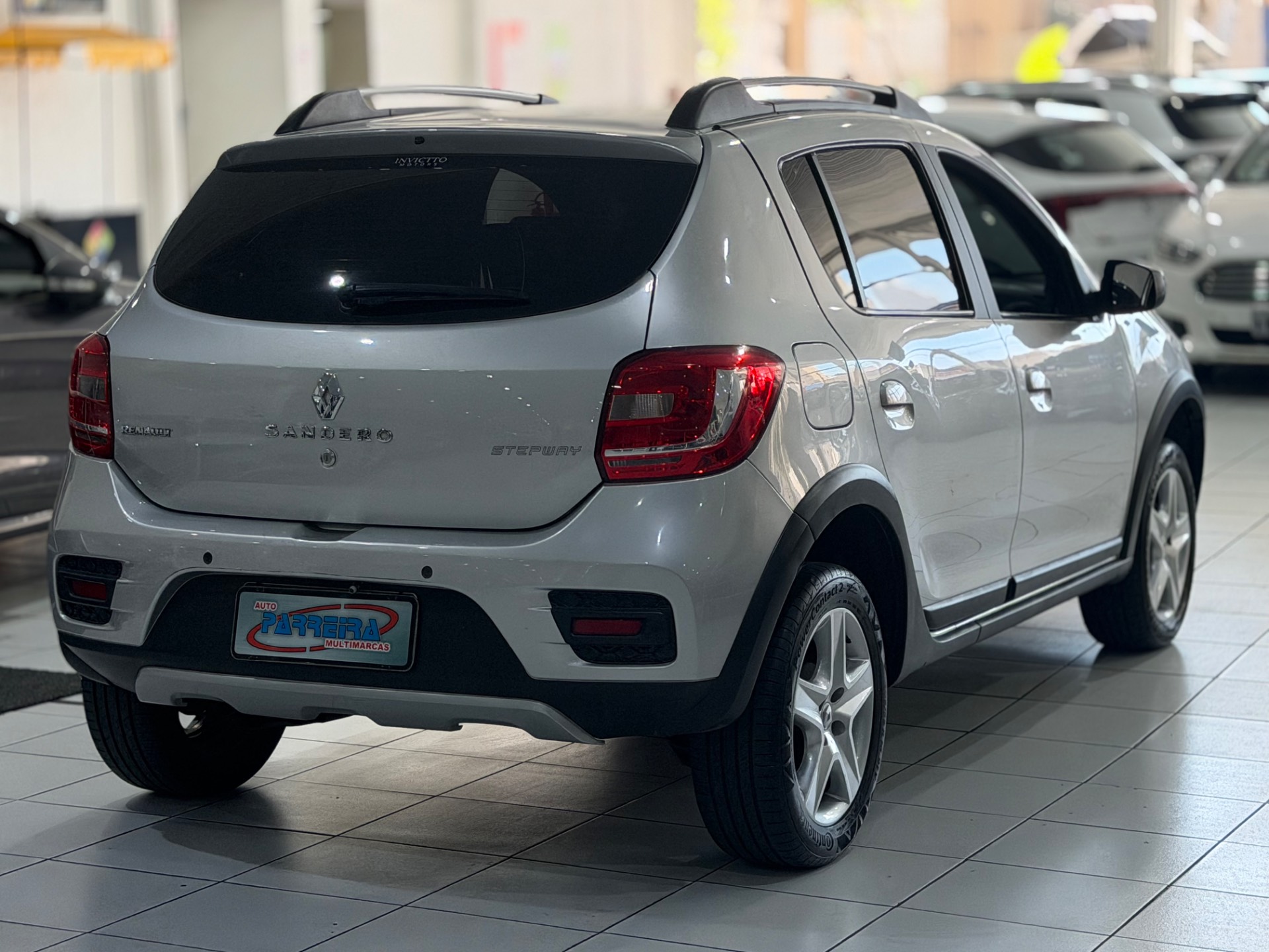 RENAULT SANDERO
