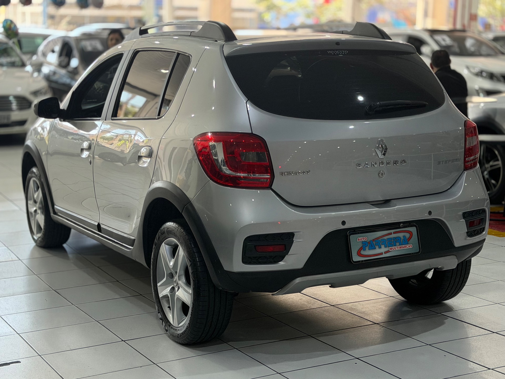 RENAULT SANDERO
