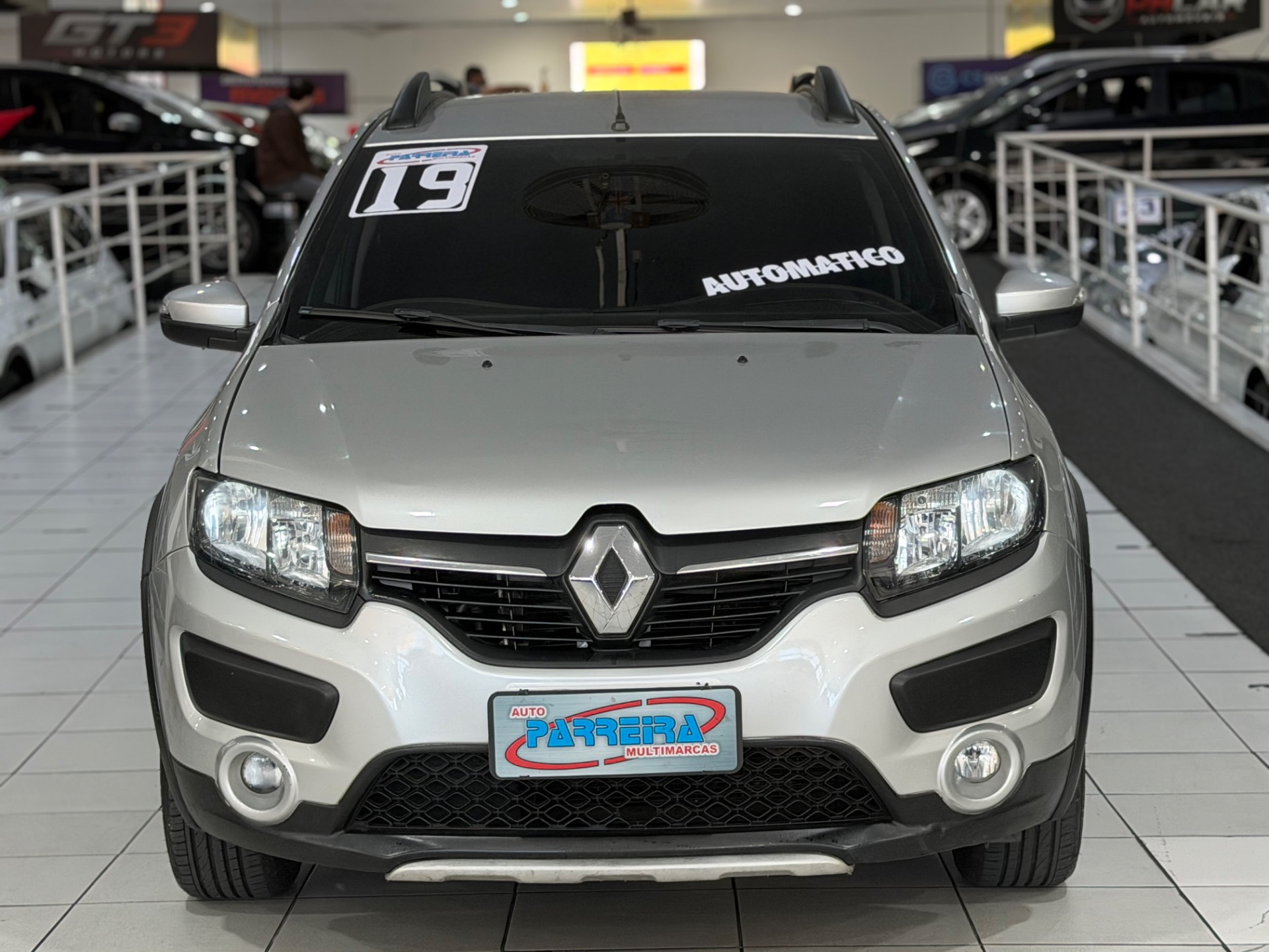 RENAULT SANDERO