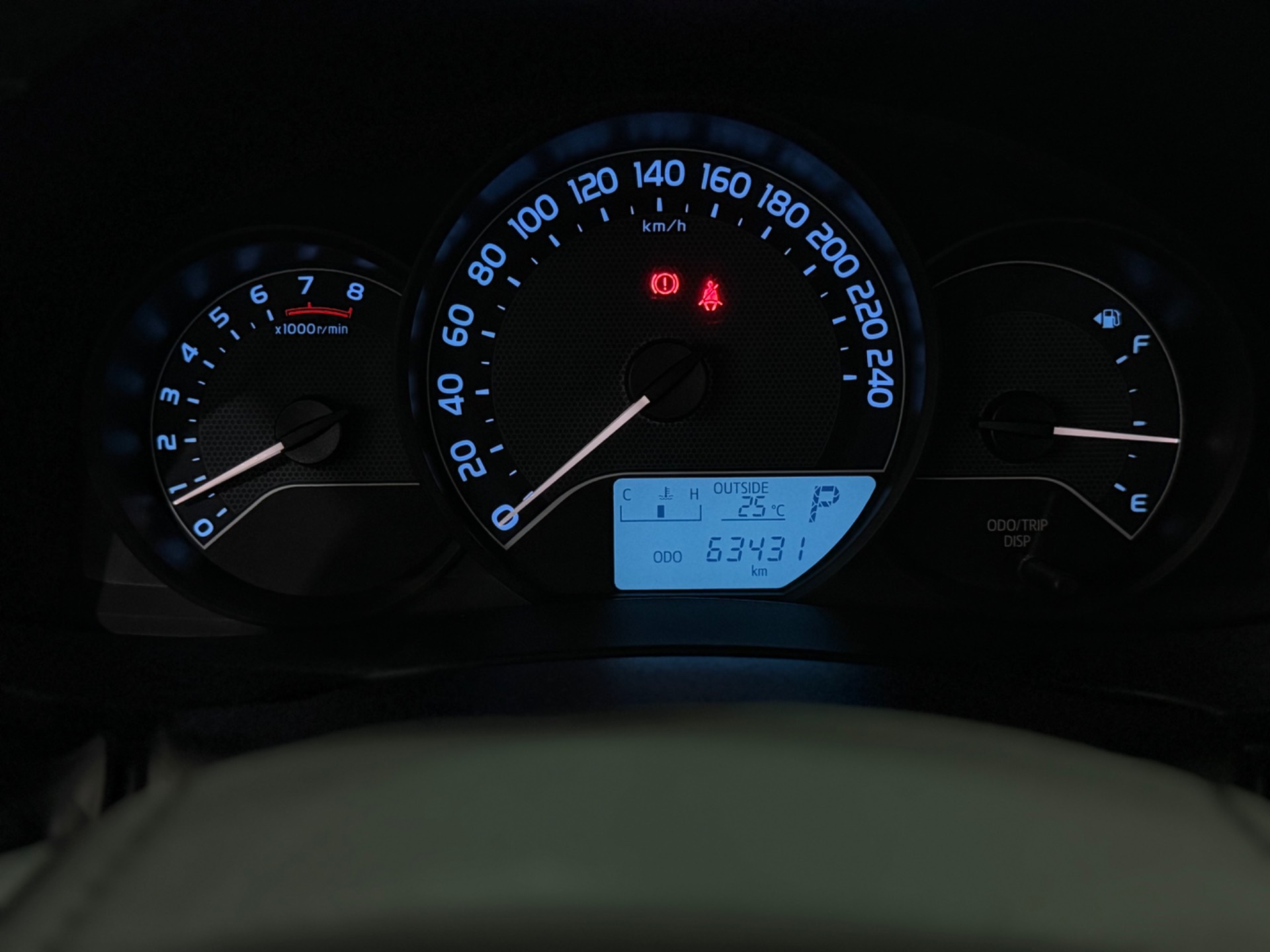 TOYOTA COROLLA