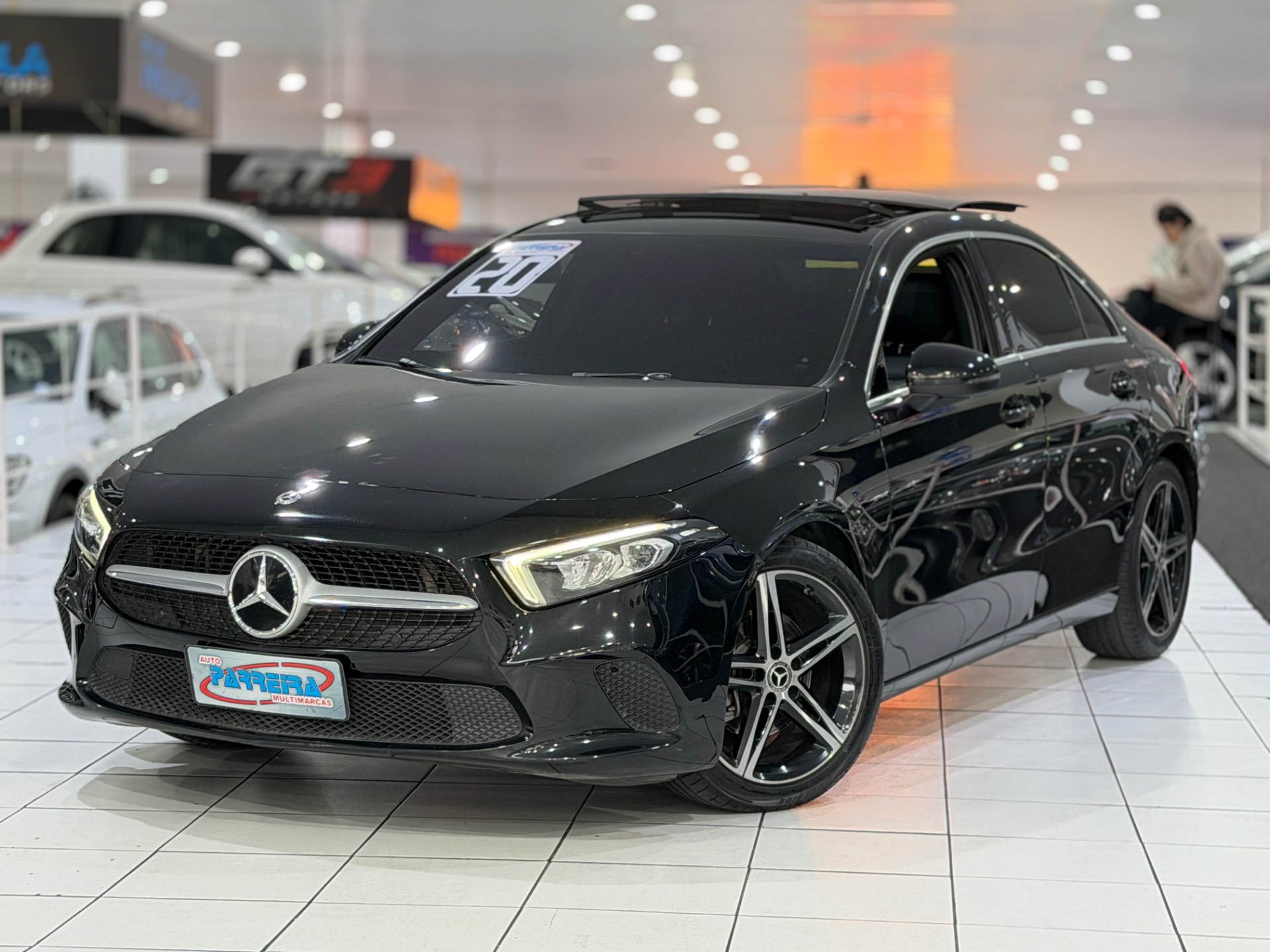 MERCEDES-BENZ A 200