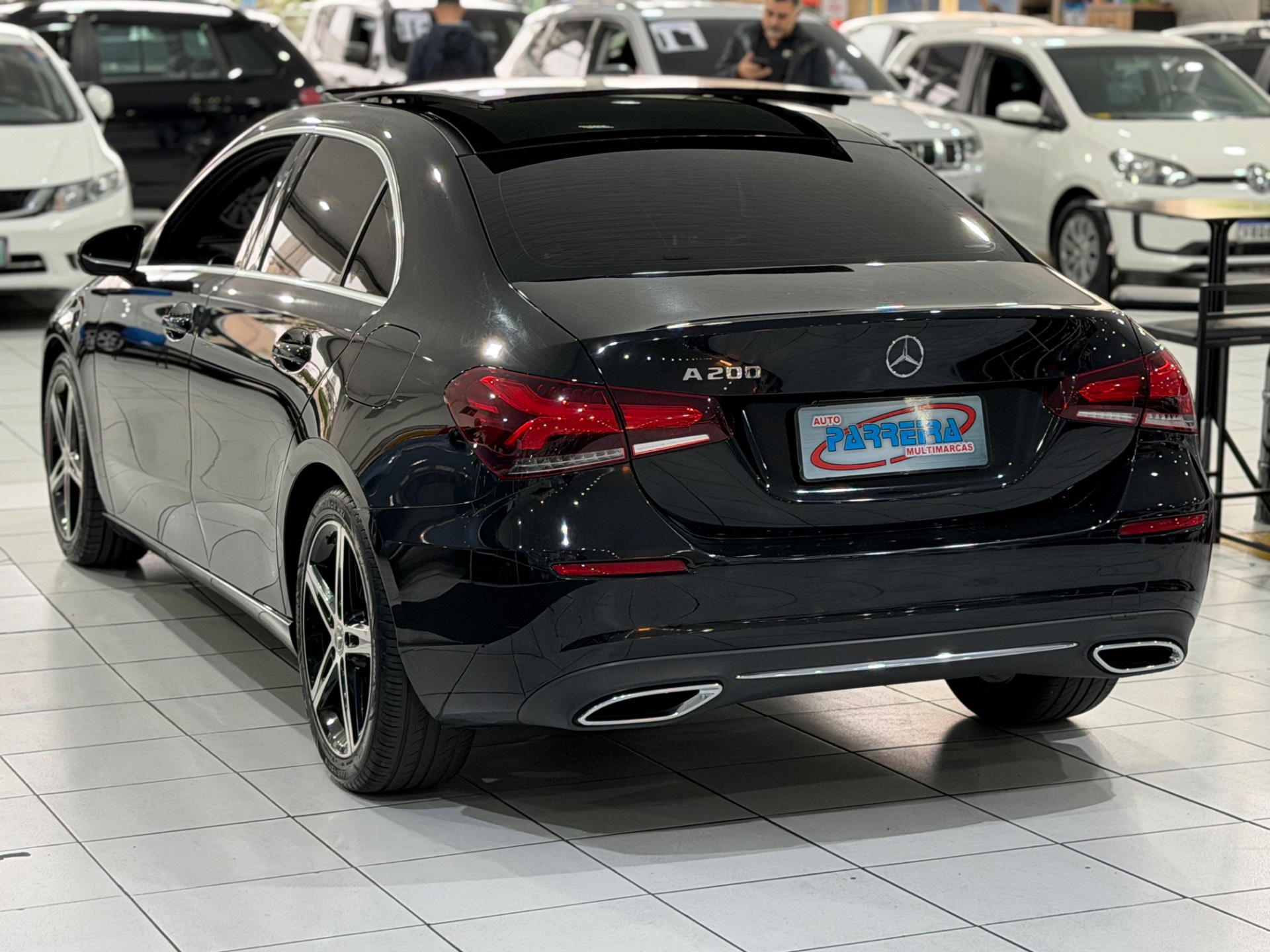 MERCEDES-BENZ A 200