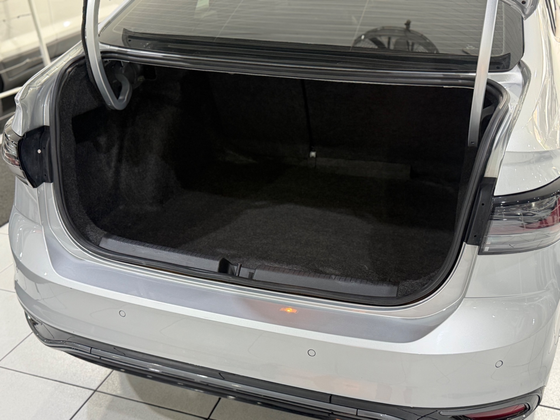 VOLKSWAGEN VIRTUS