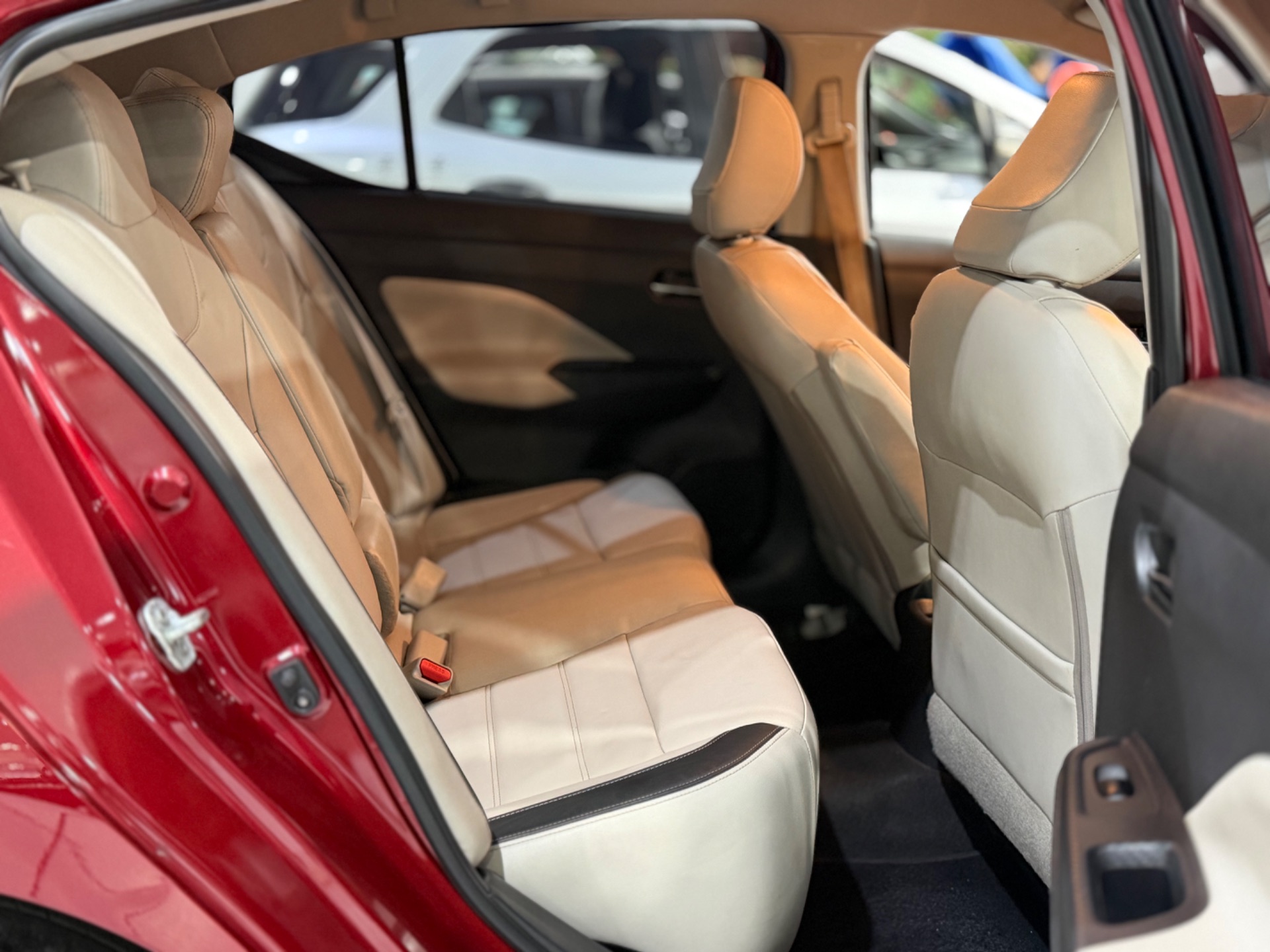 NISSAN VERSA